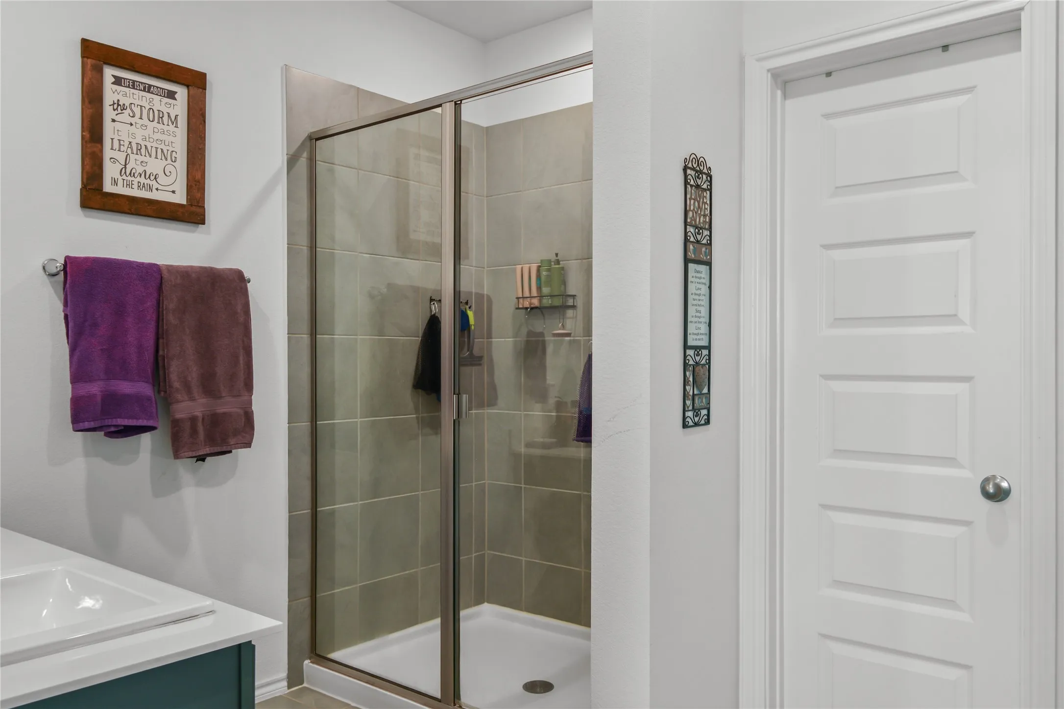 Single Family Residence For Sale in Johnson County , 808 Jaguar Ridge, Godley, Texas 76044, 3 Bedroom, 2 Bathroom, 2 Garage spaces, 1,492 Sqft, built in 2024, mls#21303828, Real Estate Agent in Godley, Homes For Sale in Johnson county, Homes For Sale in Godley, Realtor in Godley Texas, Real Estate Brokerage Independent Realty Texas, Luminita Cordes Realtor