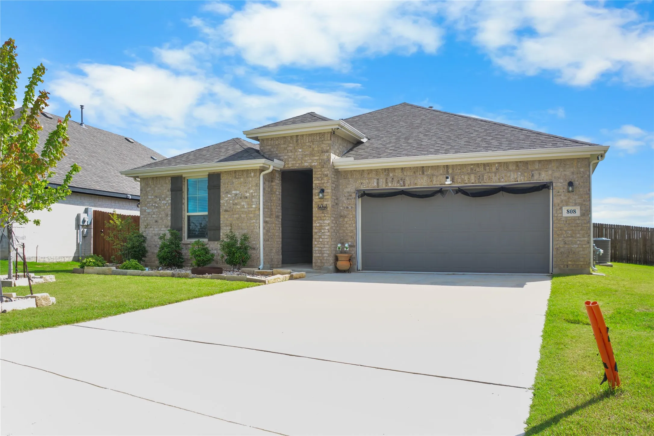 Single Family Residence For Sale in Johnson County , 808 Jaguar Ridge, Godley, Texas 76044, 3 Bedroom, 2 Bathroom, 2 Garage spaces, 1,492 Sqft, built in 2024, mls#21303828, Real Estate Agent in Godley, Homes For Sale in Johnson county, Homes For Sale in Godley, Realtor in Godley Texas, Real Estate Brokerage Independent Realty Texas, Luminita Cordes Realtor