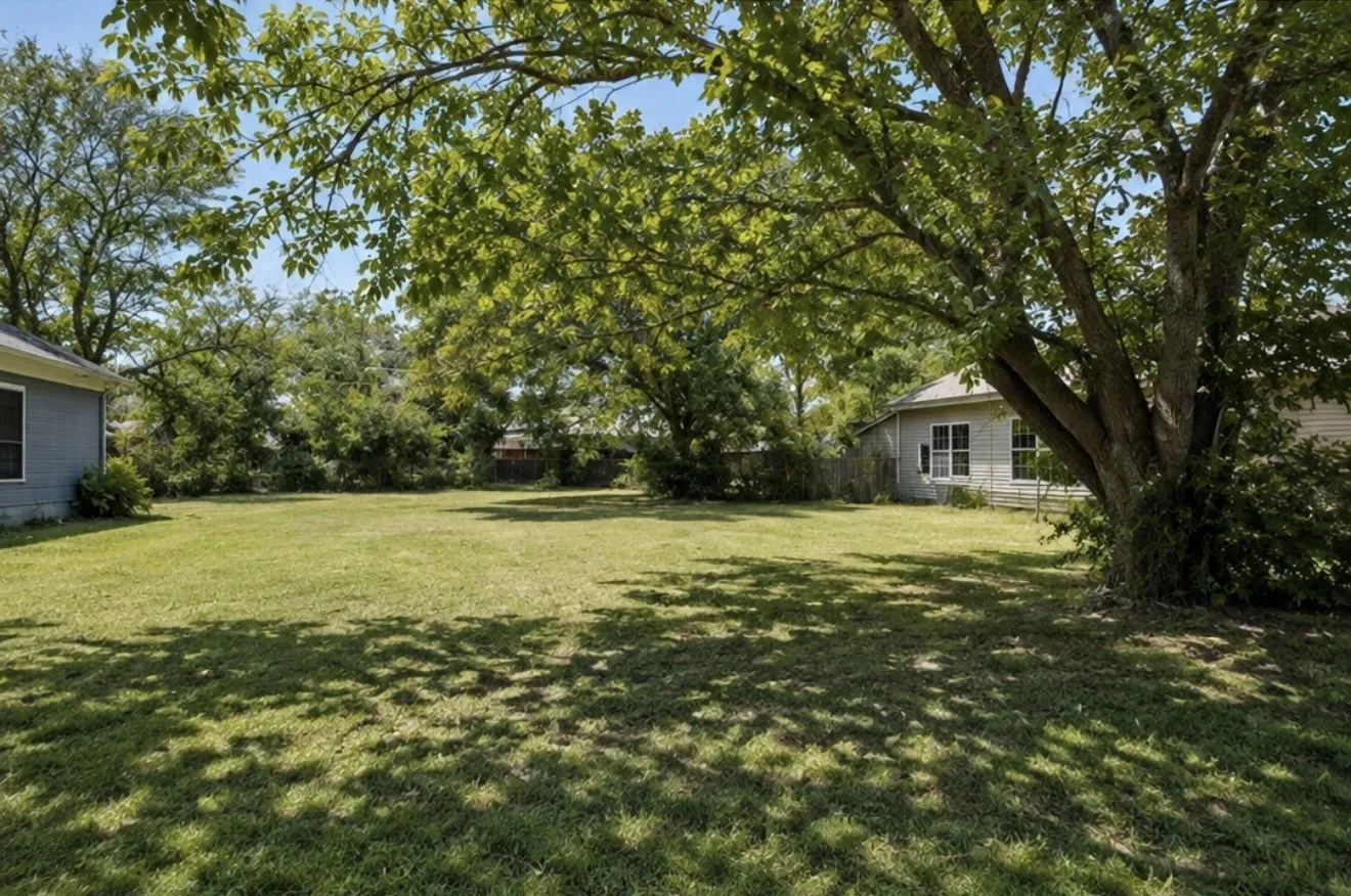 Unimproved Land For Sale in Mc Lennan County , 110 S Mills Street, West, Texas 76691, 0, 0, Garage spaces, 0 Sqft, built in 0, Price $48,999, mls#21356799, Real Estate Agent in West, Homes For Sale in Mc Lennan county, Homes For Sale in West, Realtor in West Texas, Real Estate Brokerage Independent Realty Texas, Luminita Cordes Realtor