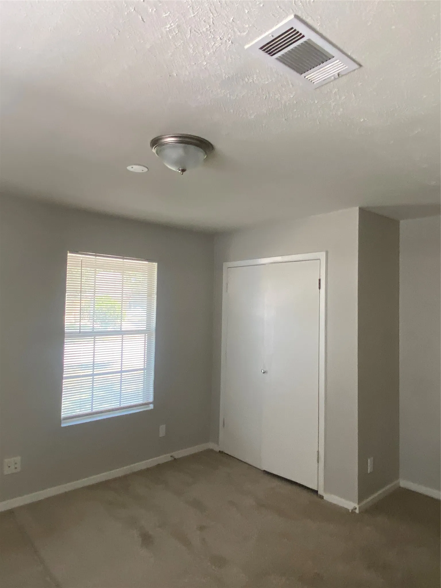 Single Family Residence For Rent in Dallas County , 2516 Trinity Street, Irving, Texas 75062, 3 Bedroom, 1 Bathroom, Garage spaces, 1,617 Sqft, built in 1964, mls#21356800, Real Estate Agent in Irving, Homes For Rent in Dallas county, Homes For Rent in Irving, Realtor in Irving Texas, Real Estate Brokerage Independent Realty Texas, Luminita Cordes Realtor