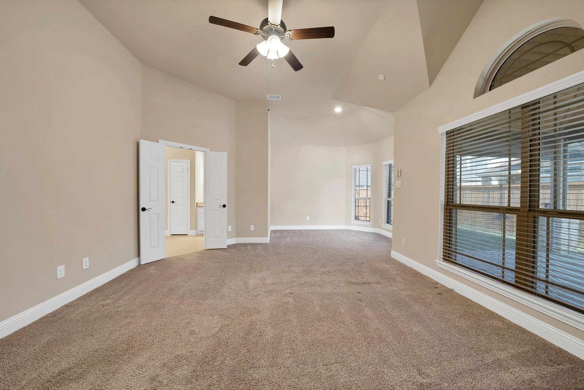 Single Family Residence For Sale in Tarrant County , 2662 La Jolla Boulevard, Grand Prairie, Texas 75054, 4 Bedroom, 3 Bathroom, 2 Garage spaces, 3,598 Sqft, built in 2020, mls#21354282, Real Estate Agent in Grand Prairie, Homes For Sale in Tarrant county, Homes For Sale in Grand Prairie, Realtor in Grand Prairie Texas, Real Estate Brokerage Independent Realty Texas, Luminita Cordes Realtor