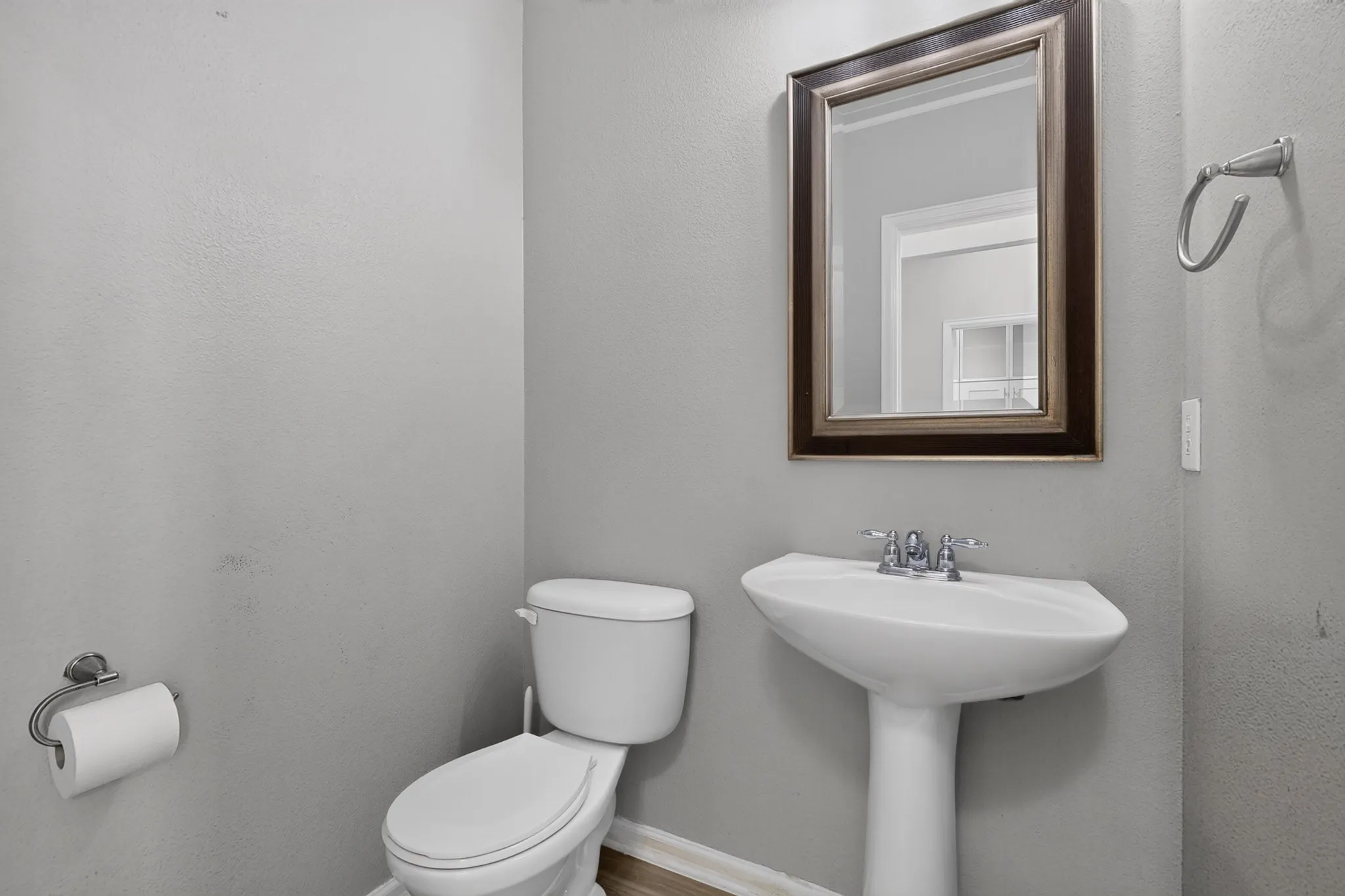 Single Family Residence For Rent in Denton County , 2712 Thorncreek Lane, Fort Worth, Texas 76177, 5 Bedroom, 4 Bathroom, 2 Garage spaces, 3,188 Sqft, built in 2005, mls#21356804, Real Estate Agent in Fort Worth, Homes For Rent in Denton county, Homes For Rent in Fort Worth, Realtor in Fort Worth Texas, Real Estate Brokerage Independent Realty Texas, Luminita Cordes Realtor