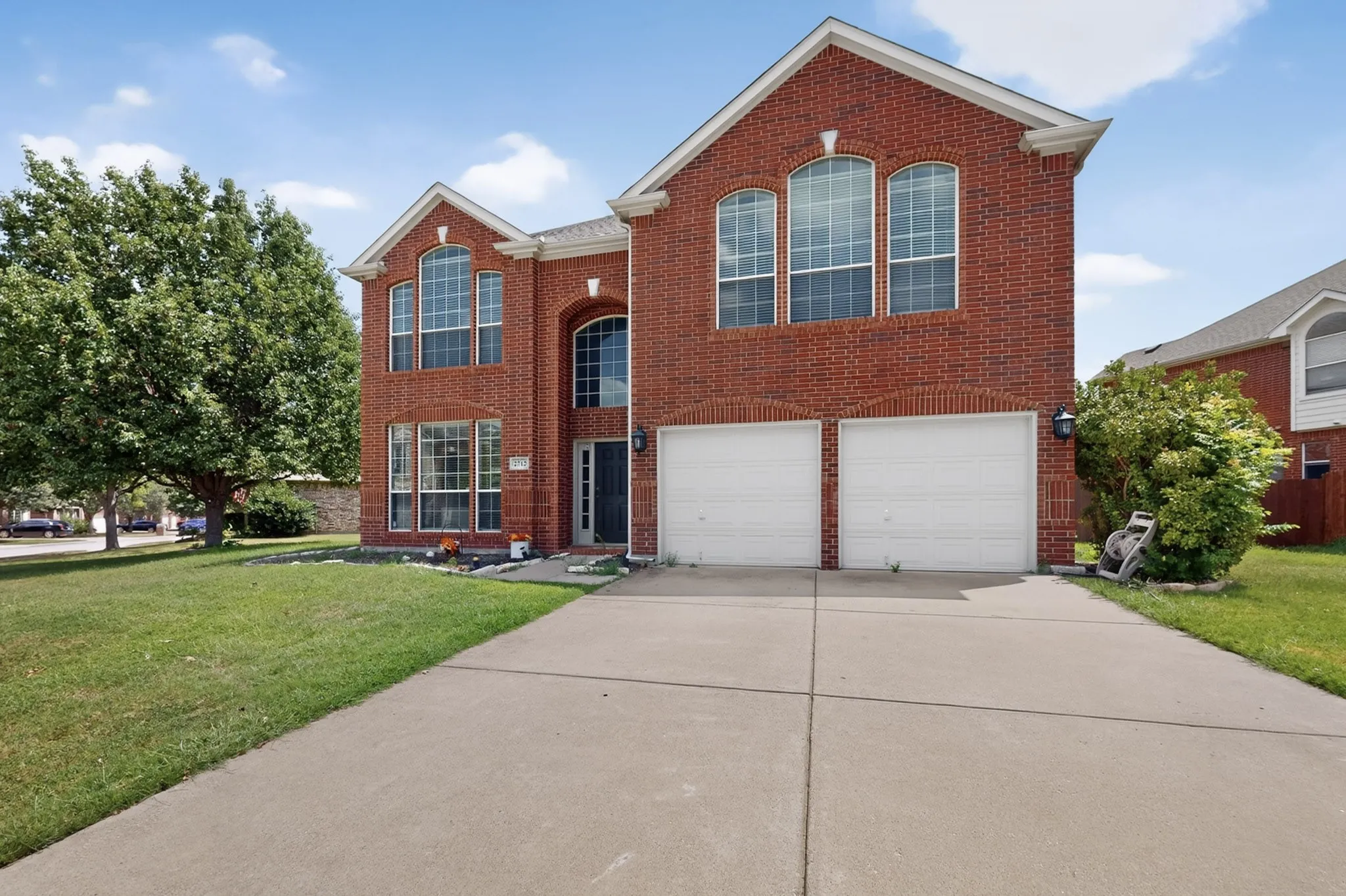 Single Family Residence For Rent in Denton County , 2712 Thorncreek Lane, Fort Worth, Texas 76177, 5 Bedroom, 4 Bathroom, 2 Garage spaces, 3,188 Sqft, built in 2005, mls#21356804, Real Estate Agent in Fort Worth, Homes For Rent in Denton county, Homes For Rent in Fort Worth, Realtor in Fort Worth Texas, Real Estate Brokerage Independent Realty Texas, Luminita Cordes Realtor