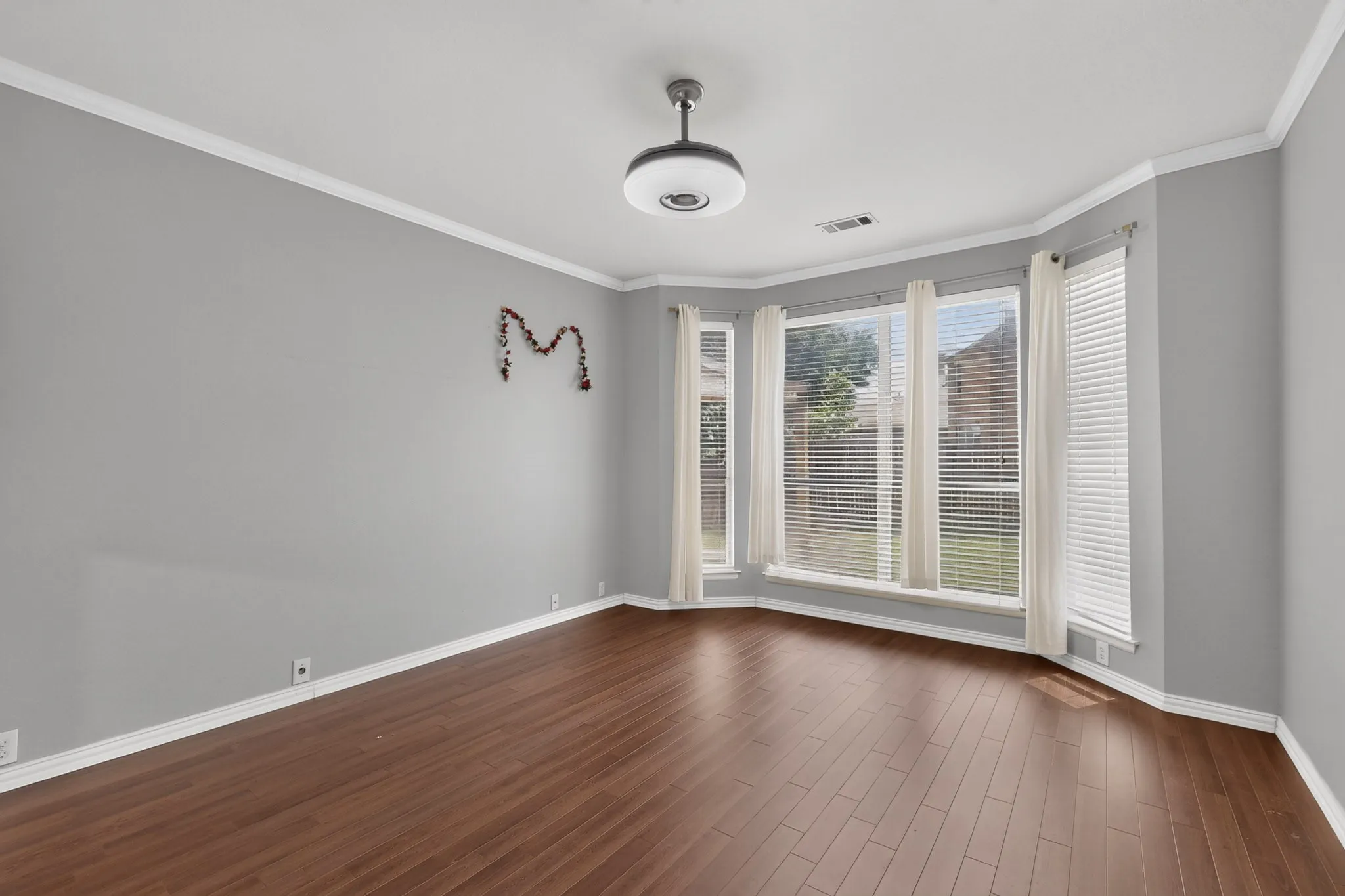 Single Family Residence For Rent in Denton County , 2712 Thorncreek Lane, Fort Worth, Texas 76177, 5 Bedroom, 4 Bathroom, 2 Garage spaces, 3,188 Sqft, built in 2005, mls#21356804, Real Estate Agent in Fort Worth, Homes For Rent in Denton county, Homes For Rent in Fort Worth, Realtor in Fort Worth Texas, Real Estate Brokerage Independent Realty Texas, Luminita Cordes Realtor