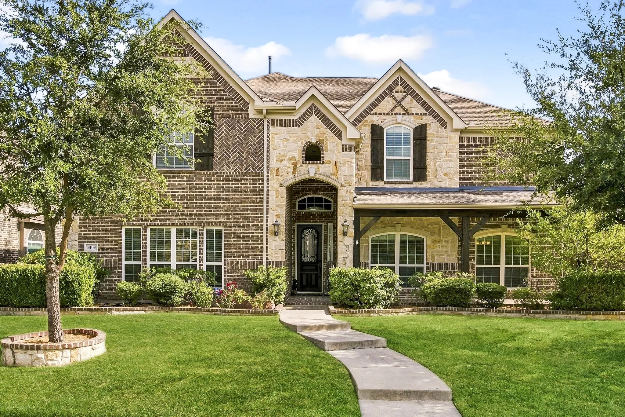 Single Family Residence For Sale in Denton County , 3103 Aerial Drive, Frisco, Texas 75033, 6 Bedroom, 4 Bathroom, 2 Garage spaces, 4,290 Sqft, built in 2013, mls#21339972, Real Estate Agent in Frisco, Homes For Sale in Denton county, Homes For Sale in Frisco, Realtor in Frisco Texas, Real Estate Brokerage Independent Realty Texas, Luminita Cordes Realtor