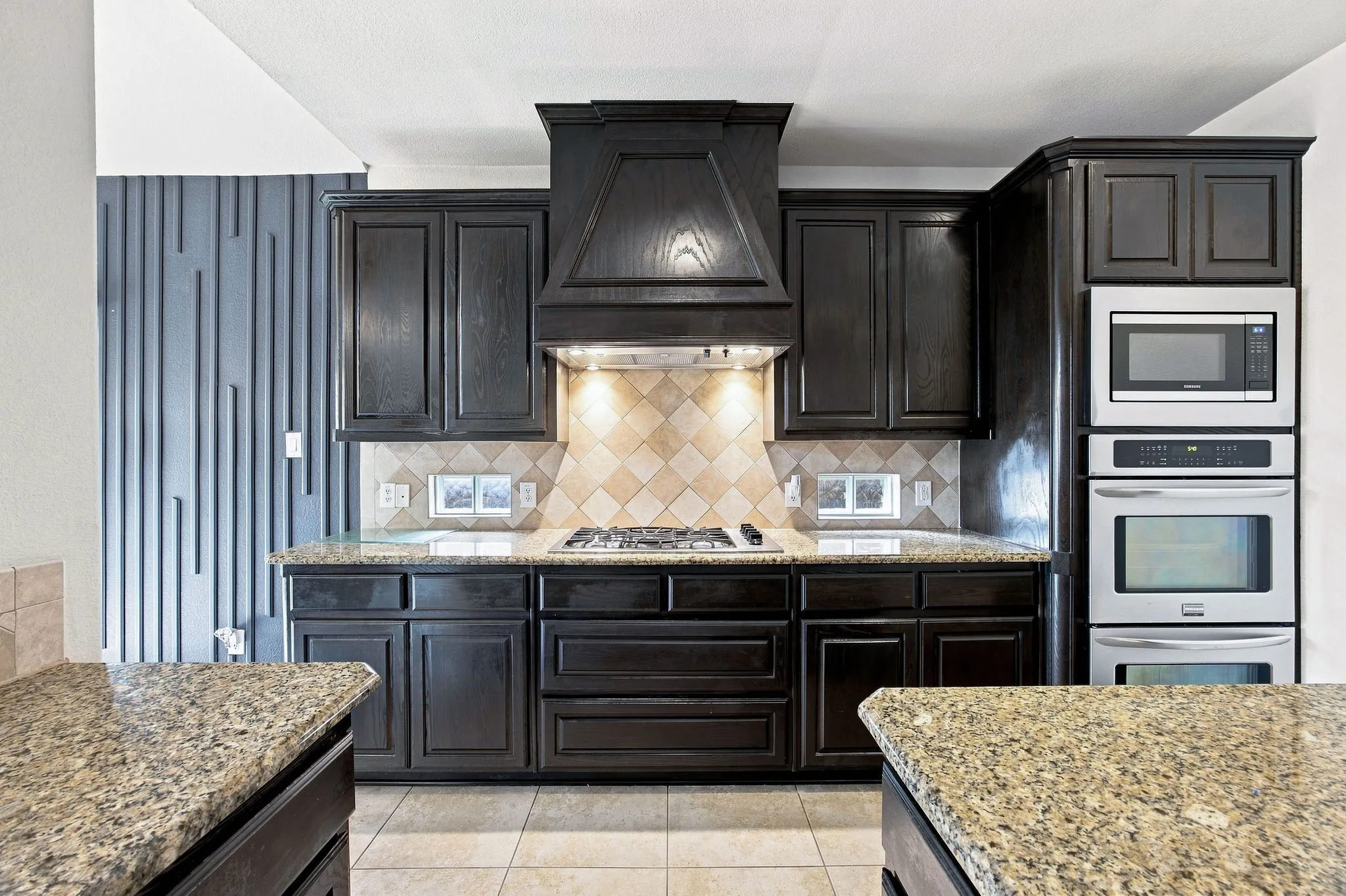 Single Family Residence For Sale in Denton County , 3103 Aerial Drive, Frisco, Texas 75033, 6 Bedroom, 4 Bathroom, 2 Garage spaces, 4,290 Sqft, built in 2013, mls#21339972, Real Estate Agent in Frisco, Homes For Sale in Denton county, Homes For Sale in Frisco, Realtor in Frisco Texas, Real Estate Brokerage Independent Realty Texas, Luminita Cordes Realtor