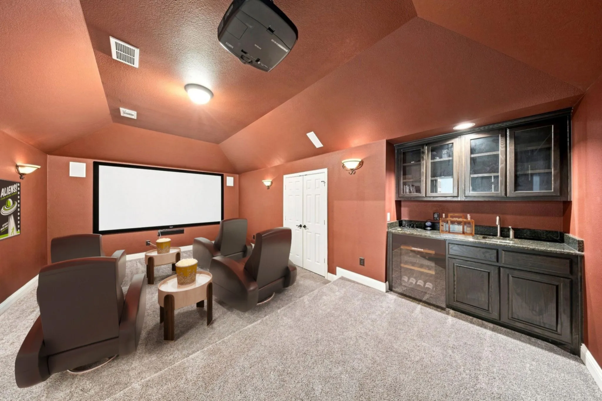 Single Family Residence For Sale in Denton County , 3103 Aerial Drive, Frisco, Texas 75033, 6 Bedroom, 4 Bathroom, 2 Garage spaces, 4,290 Sqft, built in 2013, mls#21339972, Real Estate Agent in Frisco, Homes For Sale in Denton county, Homes For Sale in Frisco, Realtor in Frisco Texas, Real Estate Brokerage Independent Realty Texas, Luminita Cordes Realtor