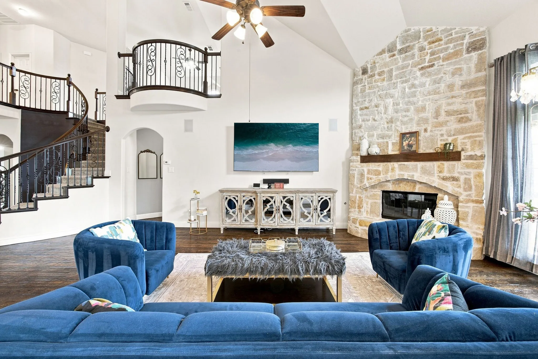 Single Family Residence For Sale in Denton County , 3103 Aerial Drive, Frisco, Texas 75033, 6 Bedroom, 4 Bathroom, 2 Garage spaces, 4,290 Sqft, built in 2013, mls#21339972, Real Estate Agent in Frisco, Homes For Sale in Denton county, Homes For Sale in Frisco, Realtor in Frisco Texas, Real Estate Brokerage Independent Realty Texas, Luminita Cordes Realtor