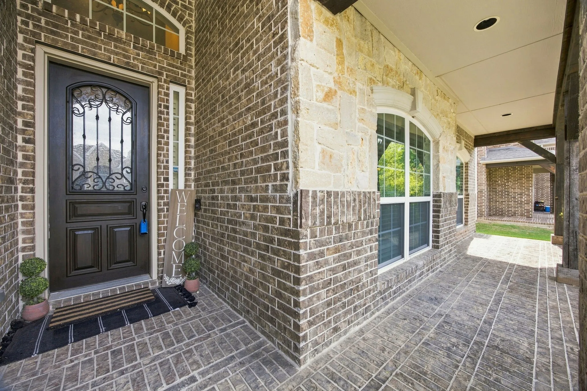 Single Family Residence For Sale in Denton County , 3103 Aerial Drive, Frisco, Texas 75033, 6 Bedroom, 4 Bathroom, 2 Garage spaces, 4,290 Sqft, built in 2013, mls#21339972, Real Estate Agent in Frisco, Homes For Sale in Denton county, Homes For Sale in Frisco, Realtor in Frisco Texas, Real Estate Brokerage Independent Realty Texas, Luminita Cordes Realtor