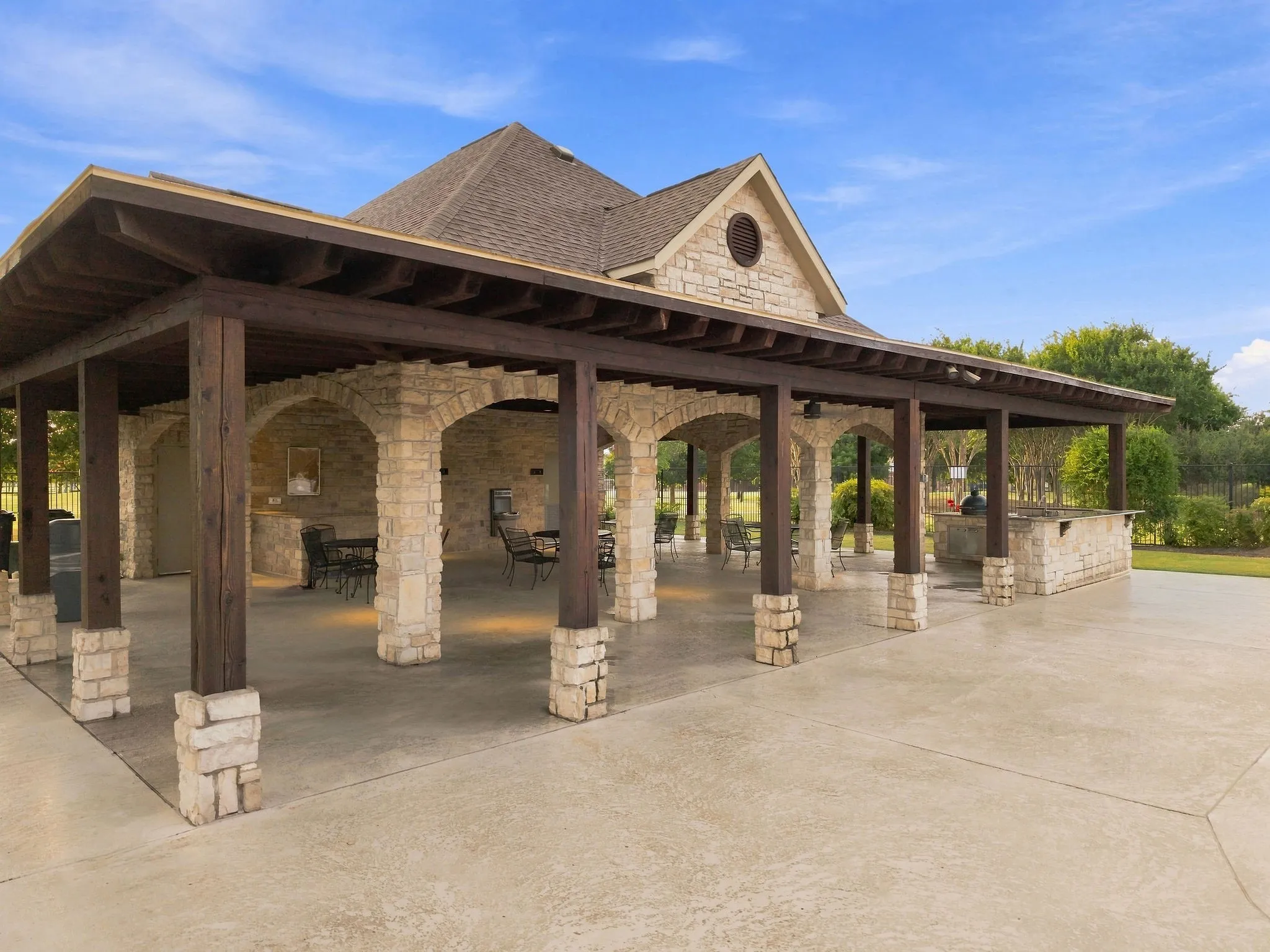 Single Family Residence For Sale in Denton County , 3103 Aerial Drive, Frisco, Texas 75033, 6 Bedroom, 4 Bathroom, 2 Garage spaces, 4,290 Sqft, built in 2013, mls#21339972, Real Estate Agent in Frisco, Homes For Sale in Denton county, Homes For Sale in Frisco, Realtor in Frisco Texas, Real Estate Brokerage Independent Realty Texas, Luminita Cordes Realtor
