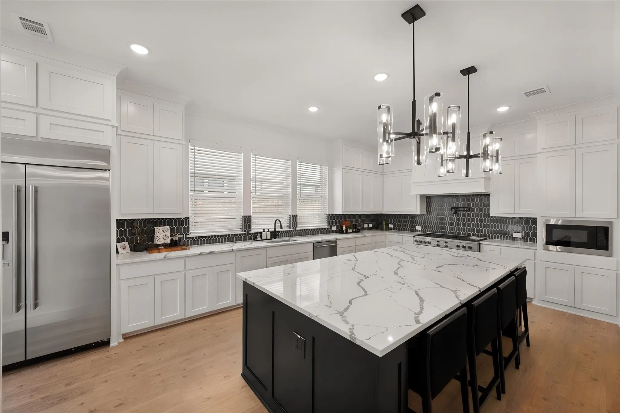 Single Family Residence For Sale in Tarrant County , 2109 Glenbrook Street, Haslet, Texas 76052, 4 Bedroom, 4 Bathroom, 3 Garage spaces, 3,696 Sqft, built in 2023, mls#21347230, Real Estate Agent in Haslet, Homes For Sale in Tarrant county, Homes For Sale in Haslet, Realtor in Haslet Texas, Real Estate Brokerage Independent Realty Texas, Luminita Cordes Realtor