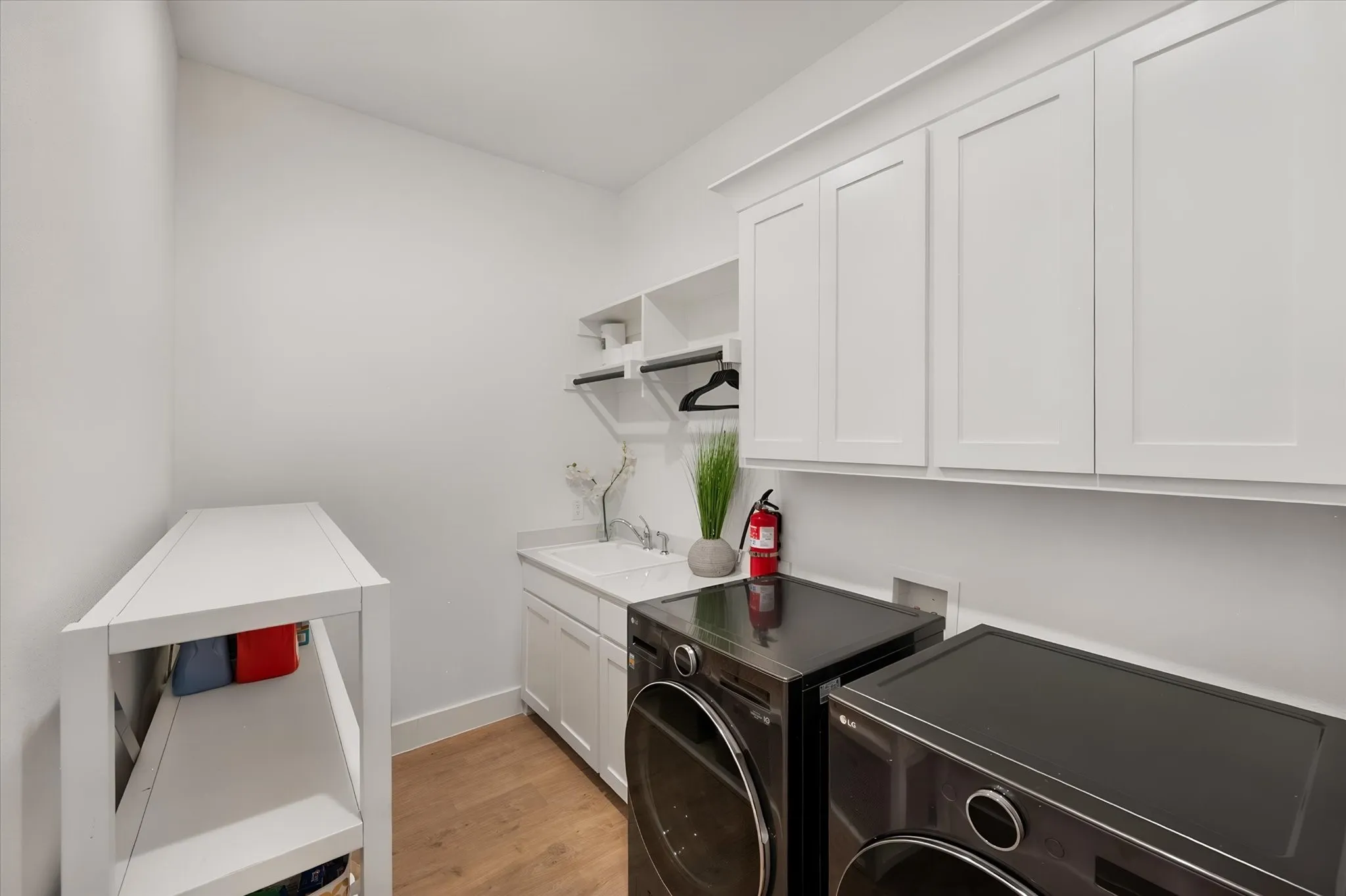 Single Family Residence For Sale in Tarrant County , 2109 Glenbrook Street, Haslet, Texas 76052, 4 Bedroom, 4 Bathroom, 3 Garage spaces, 3,696 Sqft, built in 2023, mls#21347230, Real Estate Agent in Haslet, Homes For Sale in Tarrant county, Homes For Sale in Haslet, Realtor in Haslet Texas, Real Estate Brokerage Independent Realty Texas, Luminita Cordes Realtor