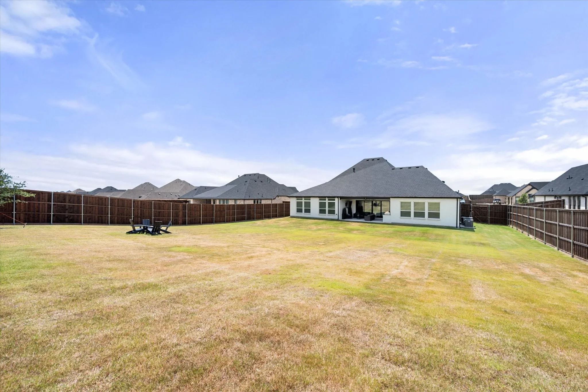 Single Family Residence For Sale in Tarrant County , 2109 Glenbrook Street, Haslet, Texas 76052, 4 Bedroom, 4 Bathroom, 3 Garage spaces, 3,696 Sqft, built in 2023, mls#21347230, Real Estate Agent in Haslet, Homes For Sale in Tarrant county, Homes For Sale in Haslet, Realtor in Haslet Texas, Real Estate Brokerage Independent Realty Texas, Luminita Cordes Realtor