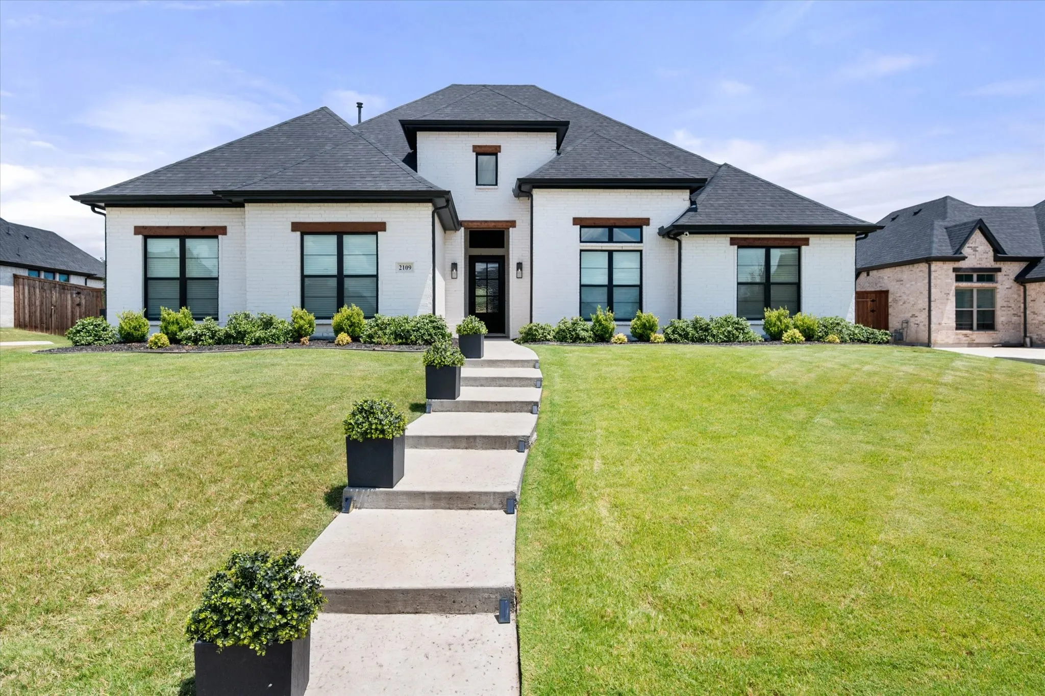 Single Family Residence For Sale in Tarrant County , 2109 Glenbrook Street, Haslet, Texas 76052, 4 Bedroom, 4 Bathroom, 3 Garage spaces, 3,696 Sqft, built in 2023, mls#21347230, Real Estate Agent in Haslet, Homes For Sale in Tarrant county, Homes For Sale in Haslet, Realtor in Haslet Texas, Real Estate Brokerage Independent Realty Texas, Luminita Cordes Realtor
