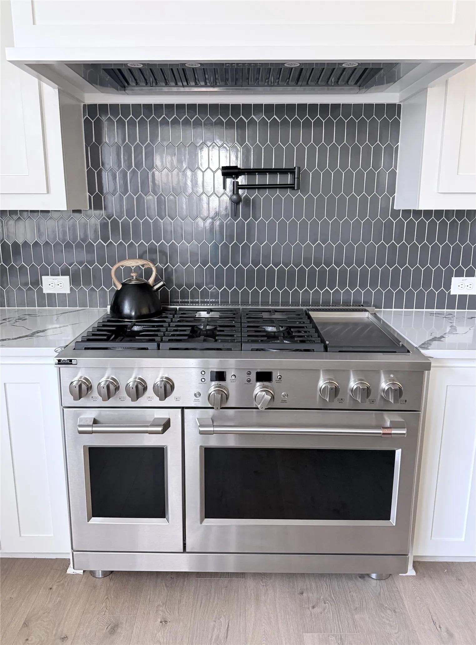 Single Family Residence For Sale in Tarrant County , 2109 Glenbrook Street, Haslet, Texas 76052, 4 Bedroom, 4 Bathroom, 3 Garage spaces, 3,696 Sqft, built in 2023, mls#21347230, Real Estate Agent in Haslet, Homes For Sale in Tarrant county, Homes For Sale in Haslet, Realtor in Haslet Texas, Real Estate Brokerage Independent Realty Texas, Luminita Cordes Realtor