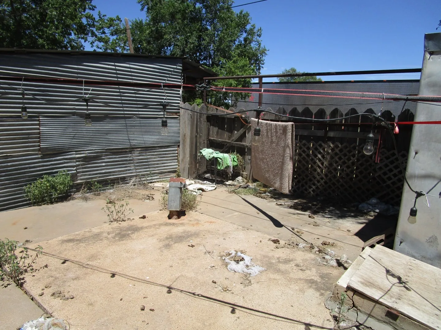 Single Family Residence For Sale in Hardeman County , 109 E 14th Street, Quanah, Texas 79252, 3 Bedroom, 2 Bathroom, 2 Garage spaces, 1,416 Sqft, built in 1962, mls#21356815, Real Estate Agent in Quanah, Homes For Sale in Hardeman county, Homes For Sale in Quanah, Realtor in Quanah Texas, Real Estate Brokerage Independent Realty Texas, Luminita Cordes Realtor