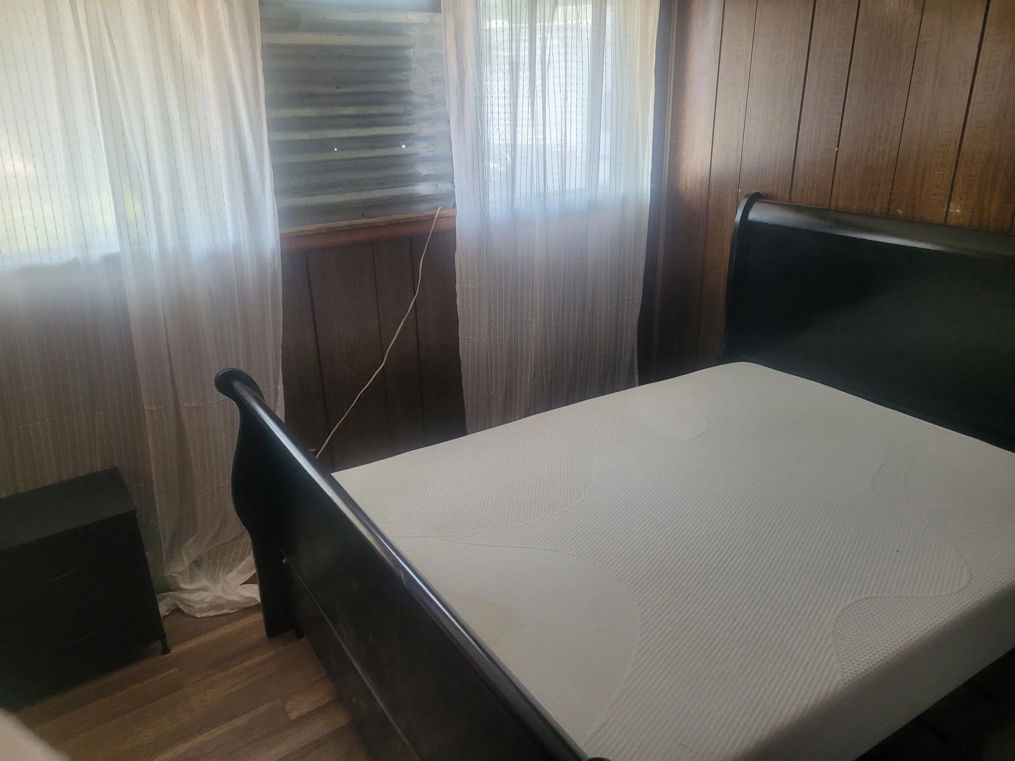 Single Family Residence For Sale in Hardeman County , 109 E 14th Street, Quanah, Texas 79252, 3 Bedroom, 2 Bathroom, 2 Garage spaces, 1,416 Sqft, built in 1962, mls#21356815, Real Estate Agent in Quanah, Homes For Sale in Hardeman county, Homes For Sale in Quanah, Realtor in Quanah Texas, Real Estate Brokerage Independent Realty Texas, Luminita Cordes Realtor