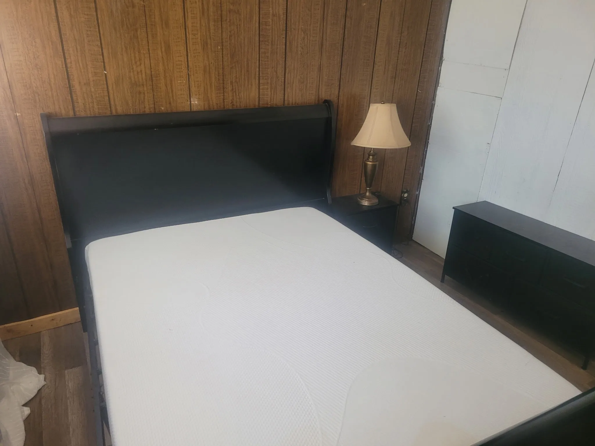 Single Family Residence For Sale in Hardeman County , 109 E 14th Street, Quanah, Texas 79252, 3 Bedroom, 2 Bathroom, 2 Garage spaces, 1,416 Sqft, built in 1962, mls#21356815, Real Estate Agent in Quanah, Homes For Sale in Hardeman county, Homes For Sale in Quanah, Realtor in Quanah Texas, Real Estate Brokerage Independent Realty Texas, Luminita Cordes Realtor