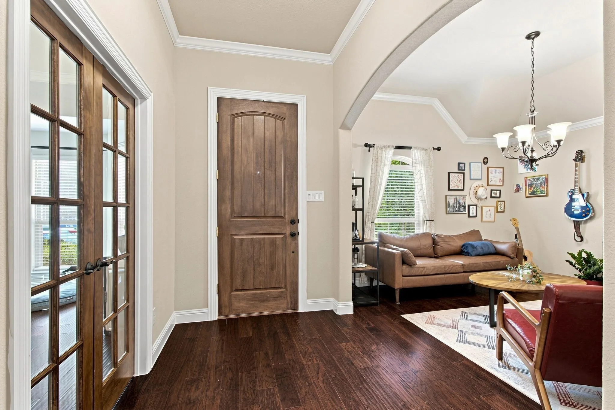 Entry & music room