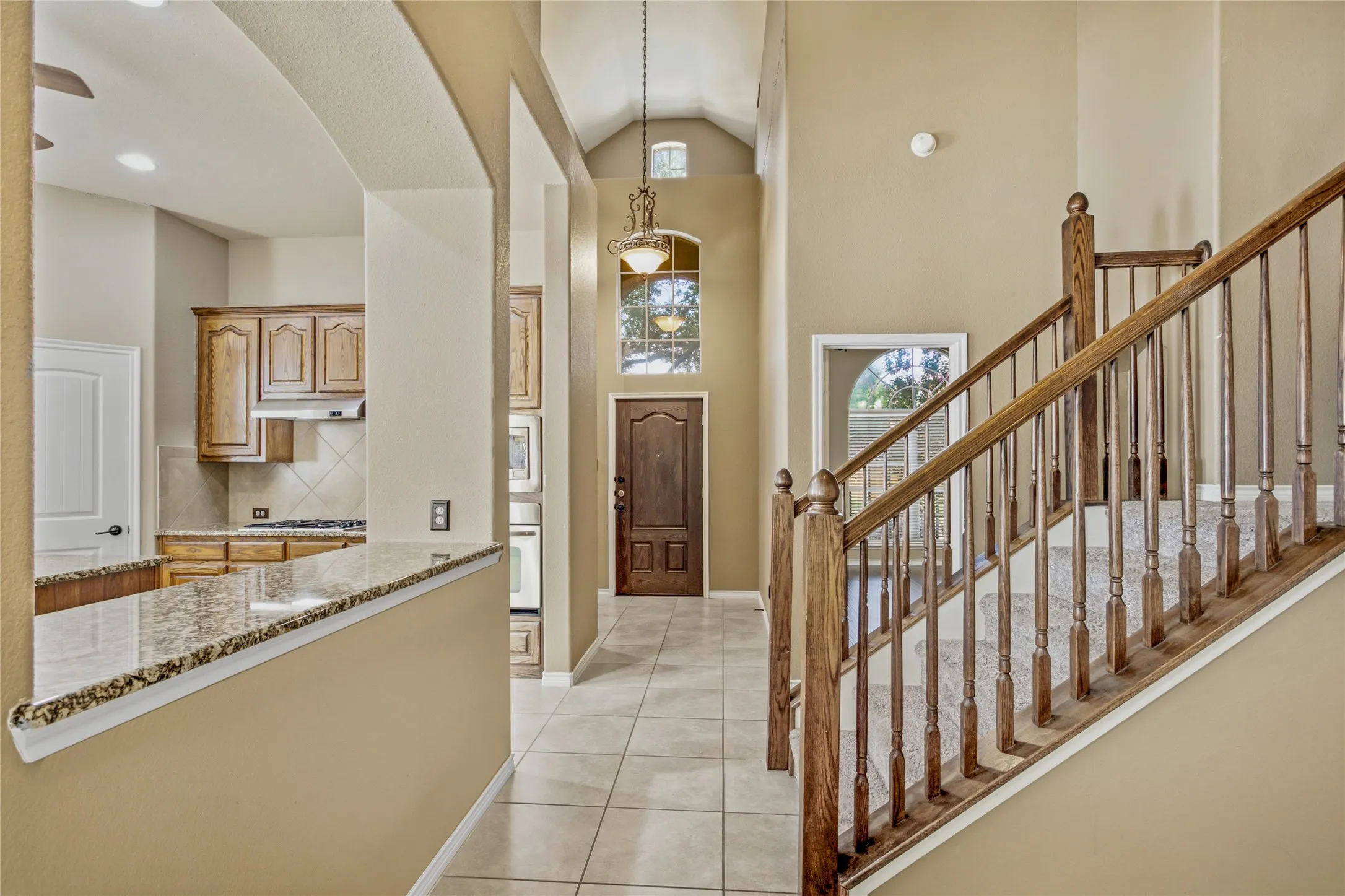 Single Family Residence For Sale in Collin County , 5912 Chuck Wagon Lane, Mc Kinney, Texas 75070, 3 Bedroom, 3 Bathroom, 2 Garage spaces, 2,207 Sqft, built in 2009, mls#21351200, Real Estate Agent in Mc Kinney, Homes For Sale in Collin county, Homes For Sale in Mc Kinney, Realtor in Mc Kinney Texas, Real Estate Brokerage Independent Realty Texas, Luminita Cordes Realtor