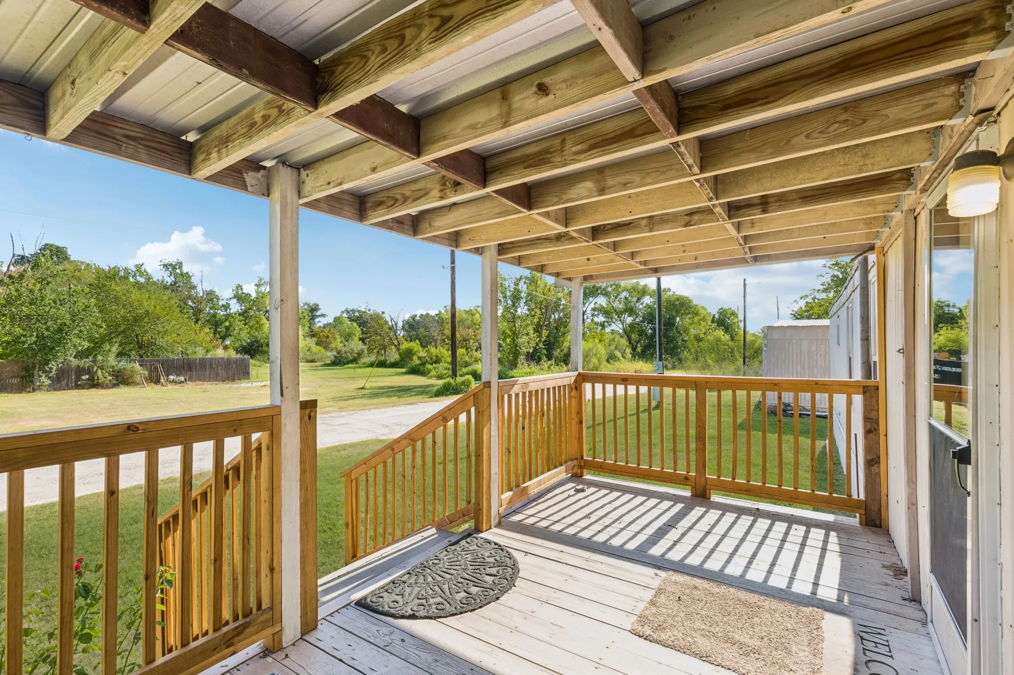 Manufactured Home For Sale in Hood County , 2437 Grapevine Court, Weatherford, Texas 76087, 2 Bedroom, 1 Bathroom, Garage spaces, 672 Sqft, built in 1983, mls#21353355, Real Estate Agent in Weatherford, Homes For Sale in Hood county, Homes For Sale in Weatherford, Realtor in Weatherford Texas, Real Estate Brokerage Independent Realty Texas, Luminita Cordes Realtor