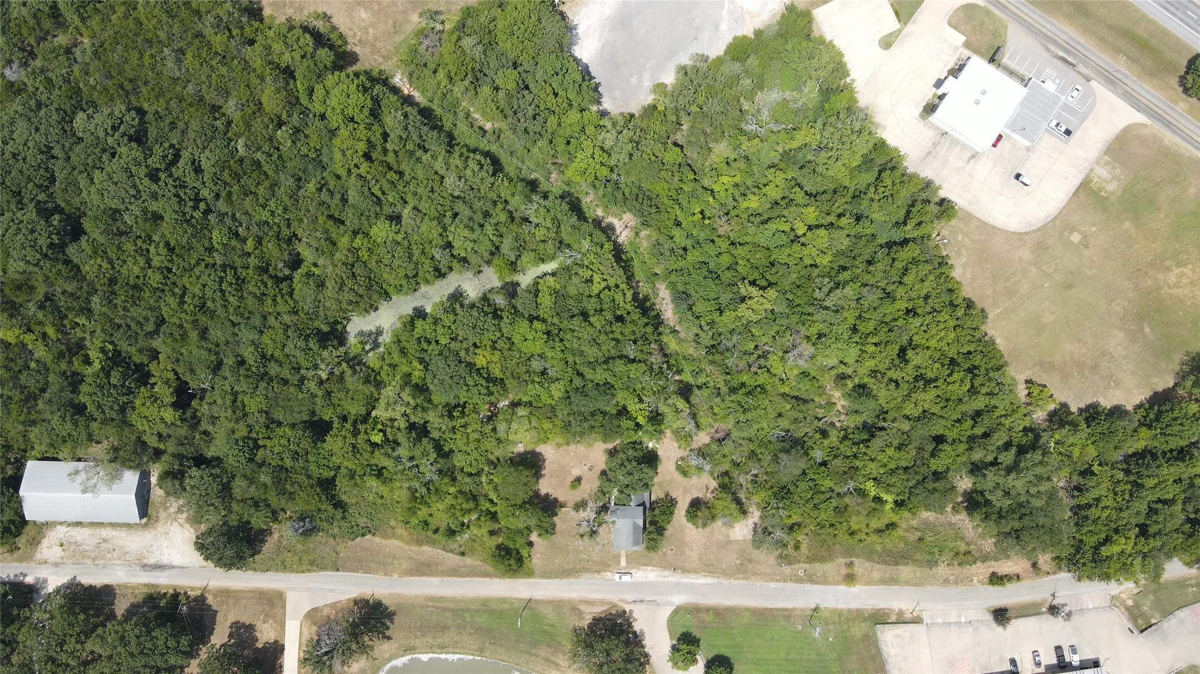 Single Family Residence For Sale in Grayson County , 3429 Interurban Road, Denison, Texas 75021, 2 Bedroom, 1 Bathroom, Garage spaces, 1,810 Sqft, built in 1920, mls#21348598, Real Estate Agent in Denison, Homes For Sale in Grayson county, Homes For Sale in Denison, Realtor in Denison Texas, Real Estate Brokerage Independent Realty Texas, Luminita Cordes Realtor