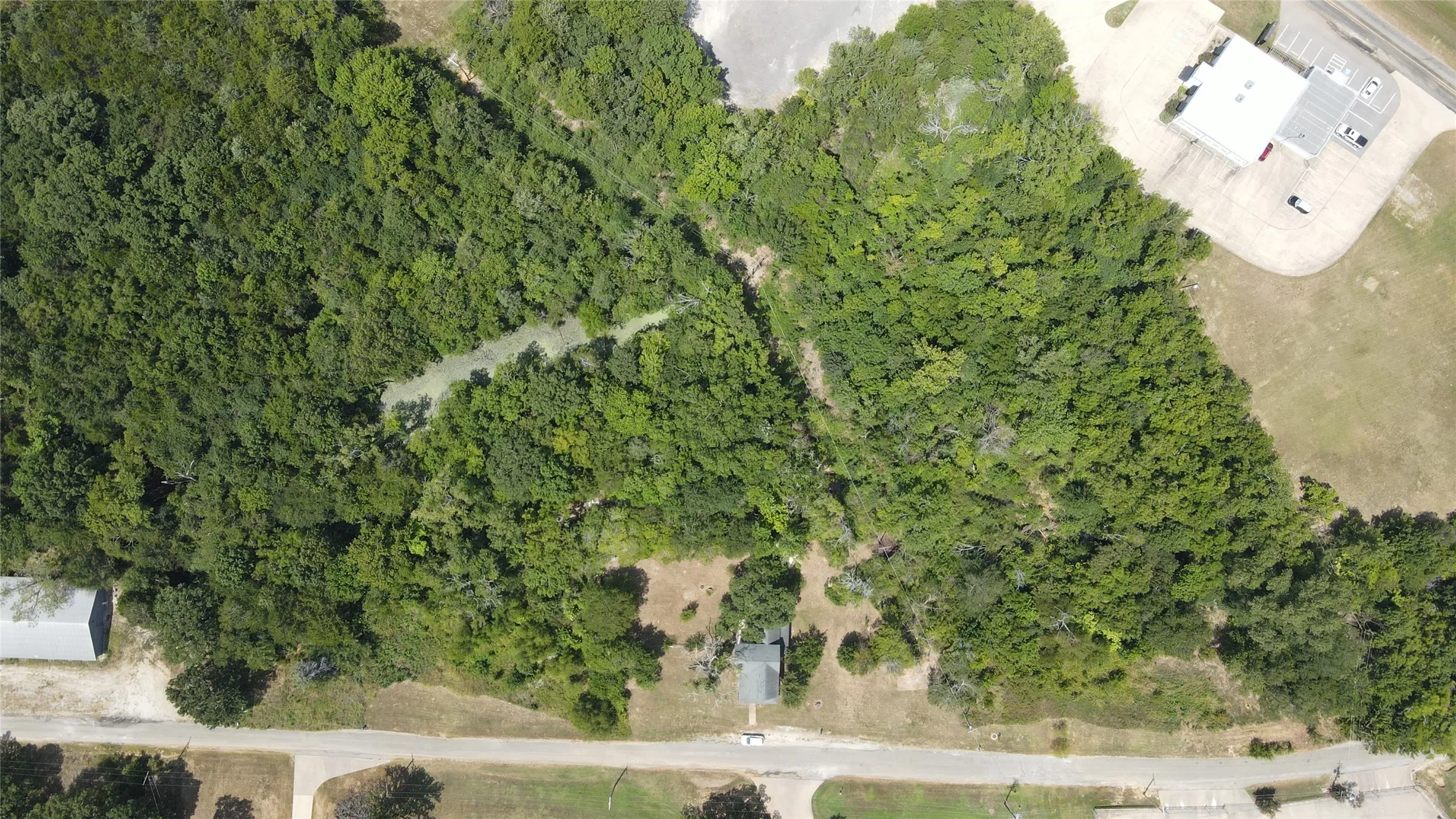 Single Family Residence For Sale in Grayson County , 3429 Interurban Road, Denison, Texas 75021, 2 Bedroom, 1 Bathroom, Garage spaces, 1,810 Sqft, built in 1920, mls#21348598, Real Estate Agent in Denison, Homes For Sale in Grayson county, Homes For Sale in Denison, Realtor in Denison Texas, Real Estate Brokerage Independent Realty Texas, Luminita Cordes Realtor