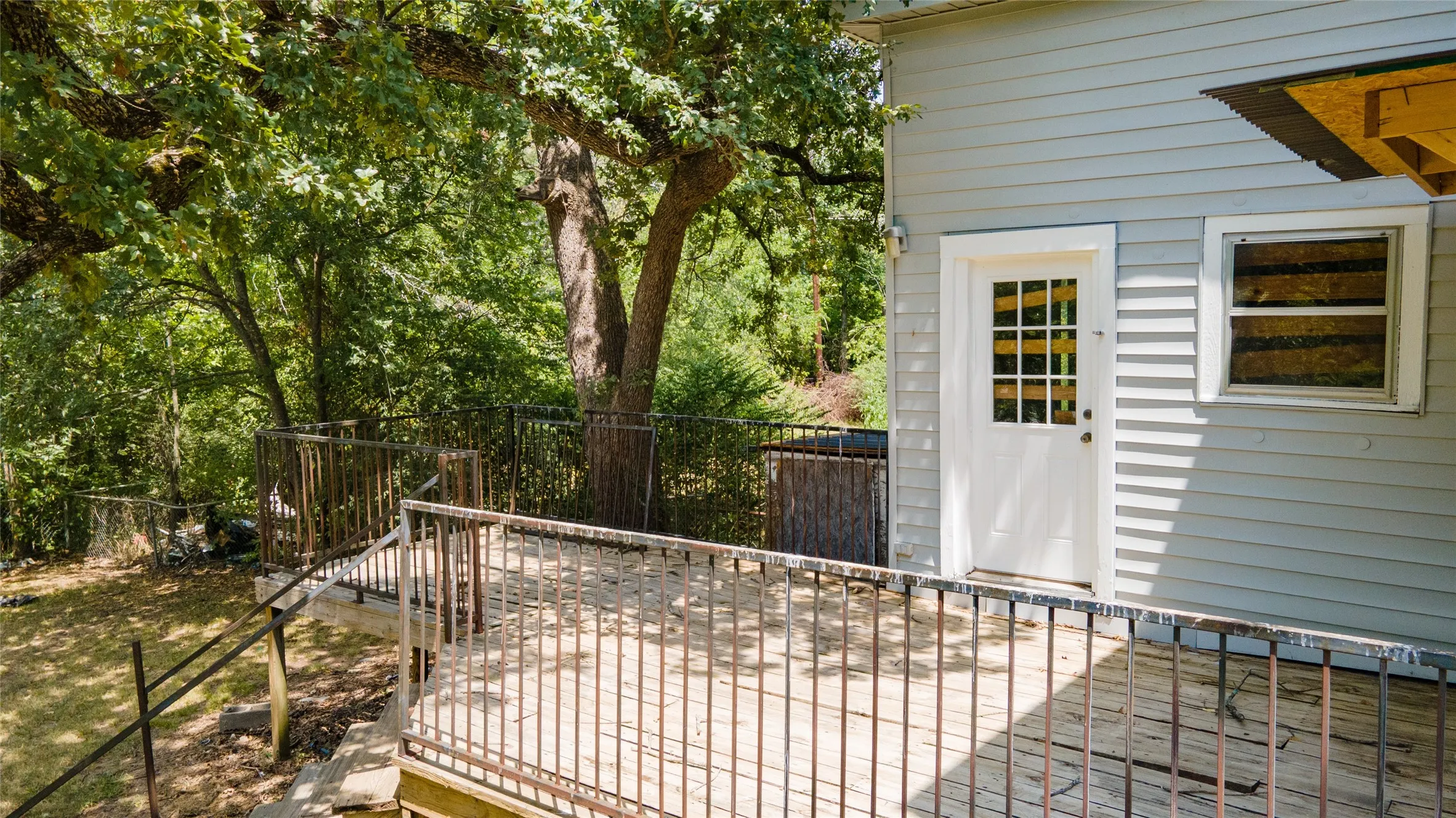 Single Family Residence For Sale in Grayson County , 3429 Interurban Road, Denison, Texas 75021, 2 Bedroom, 1 Bathroom, Garage spaces, 1,810 Sqft, built in 1920, mls#21348598, Real Estate Agent in Denison, Homes For Sale in Grayson county, Homes For Sale in Denison, Realtor in Denison Texas, Real Estate Brokerage Independent Realty Texas, Luminita Cordes Realtor