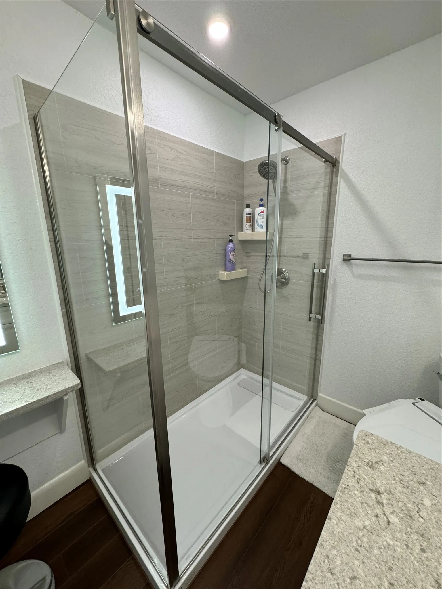 Single Family Residence For Rent in Tarrant County , 1224 S Center Street, Arlington, Texas 76010, 5 Bedroom, 4 Bathroom, Garage spaces, 1,951 Sqft, built in 1959, mls#21356849, Real Estate Agent in Arlington, Homes For Rent in Tarrant county, Homes For Rent in Arlington, Realtor in Arlington Texas, Real Estate Brokerage Independent Realty Texas, Luminita Cordes Realtor
