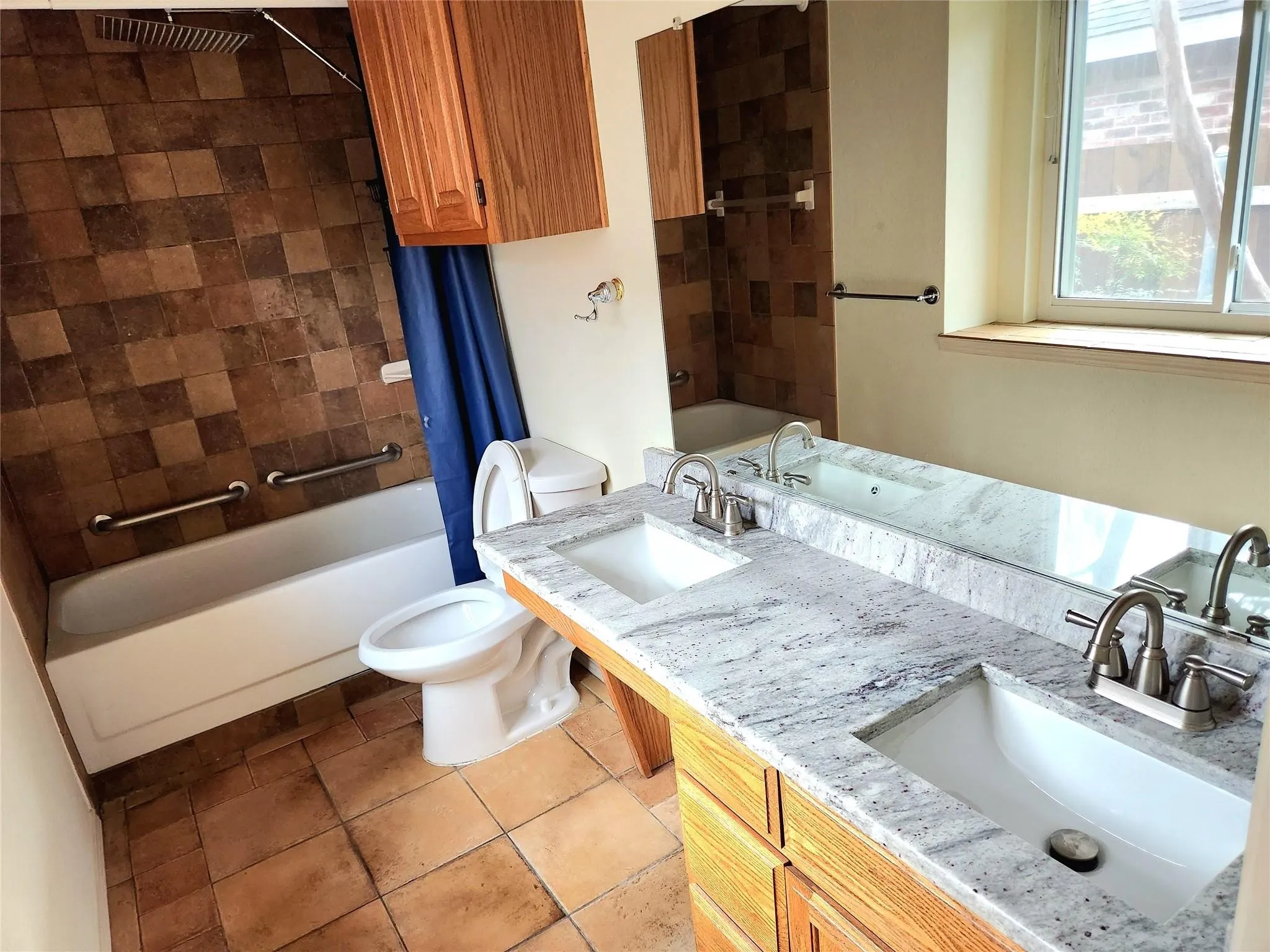 Single Family Residence For Rent in Tarrant County , 4346 Briar Hill Drive, Grand Prairie, Texas 75052, 3 Bedroom, 2 Bathroom, 2 Garage spaces, 1,449 Sqft, built in 1990, mls#21356855, Real Estate Agent in Grand Prairie, Homes For Rent in Tarrant county, Homes For Rent in Grand Prairie, Realtor in Grand Prairie Texas, Real Estate Brokerage Independent Realty Texas, Luminita Cordes Realtor