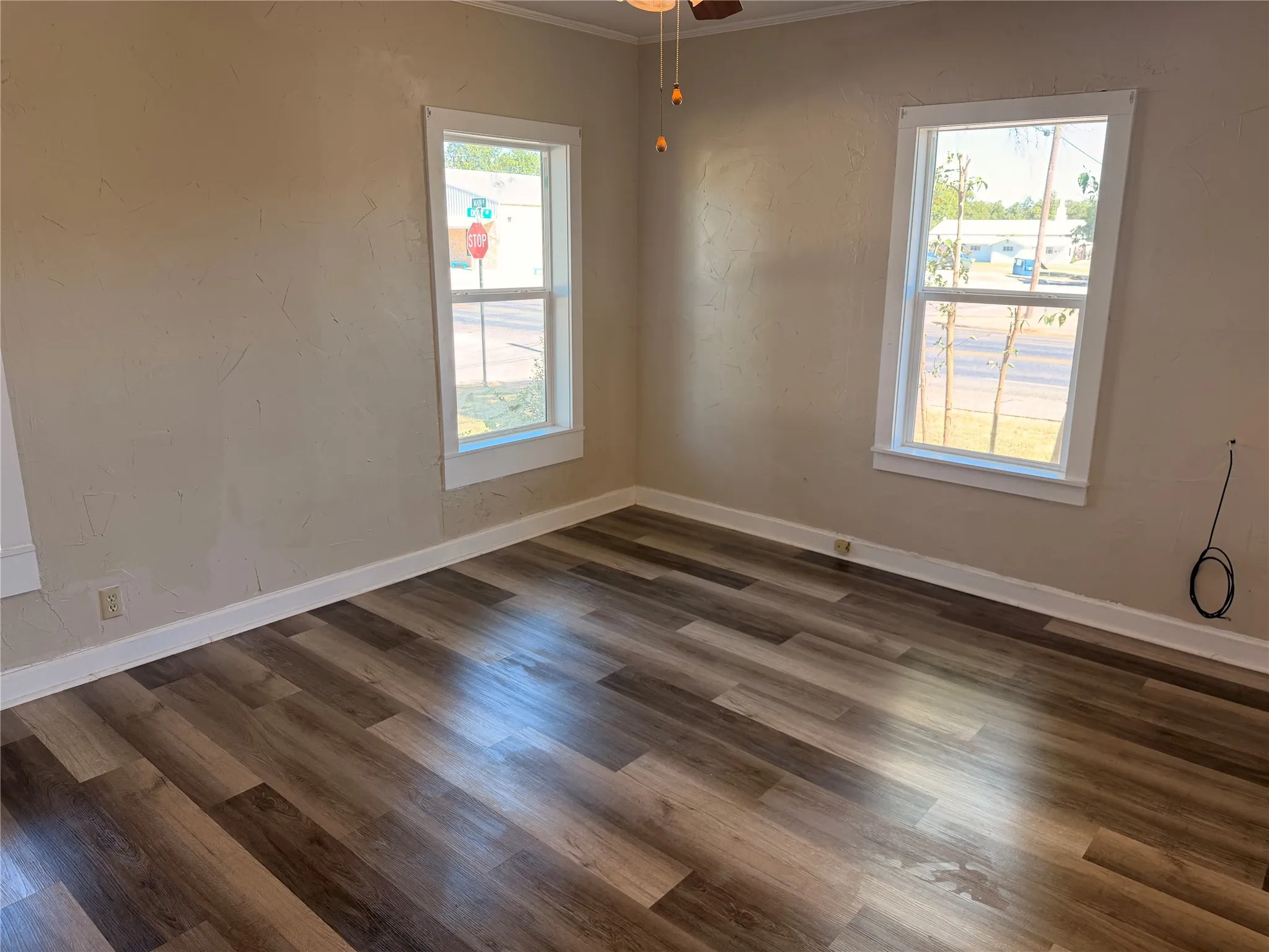Single Family Residence For Sale in Eastland County , 712 W Main Street, Eastland, Texas 76448, 3 Bedroom, 2 Bathroom, 1 Garage spaces, 1,618 Sqft, built in 1936, Price $177,000, mls#21356803, Real Estate Agent in Eastland, Homes For Sale in Eastland county, Homes For Sale in Eastland, Realtor in Eastland Texas, Real Estate Brokerage Independent Realty Texas, Luminita Cordes Realtor