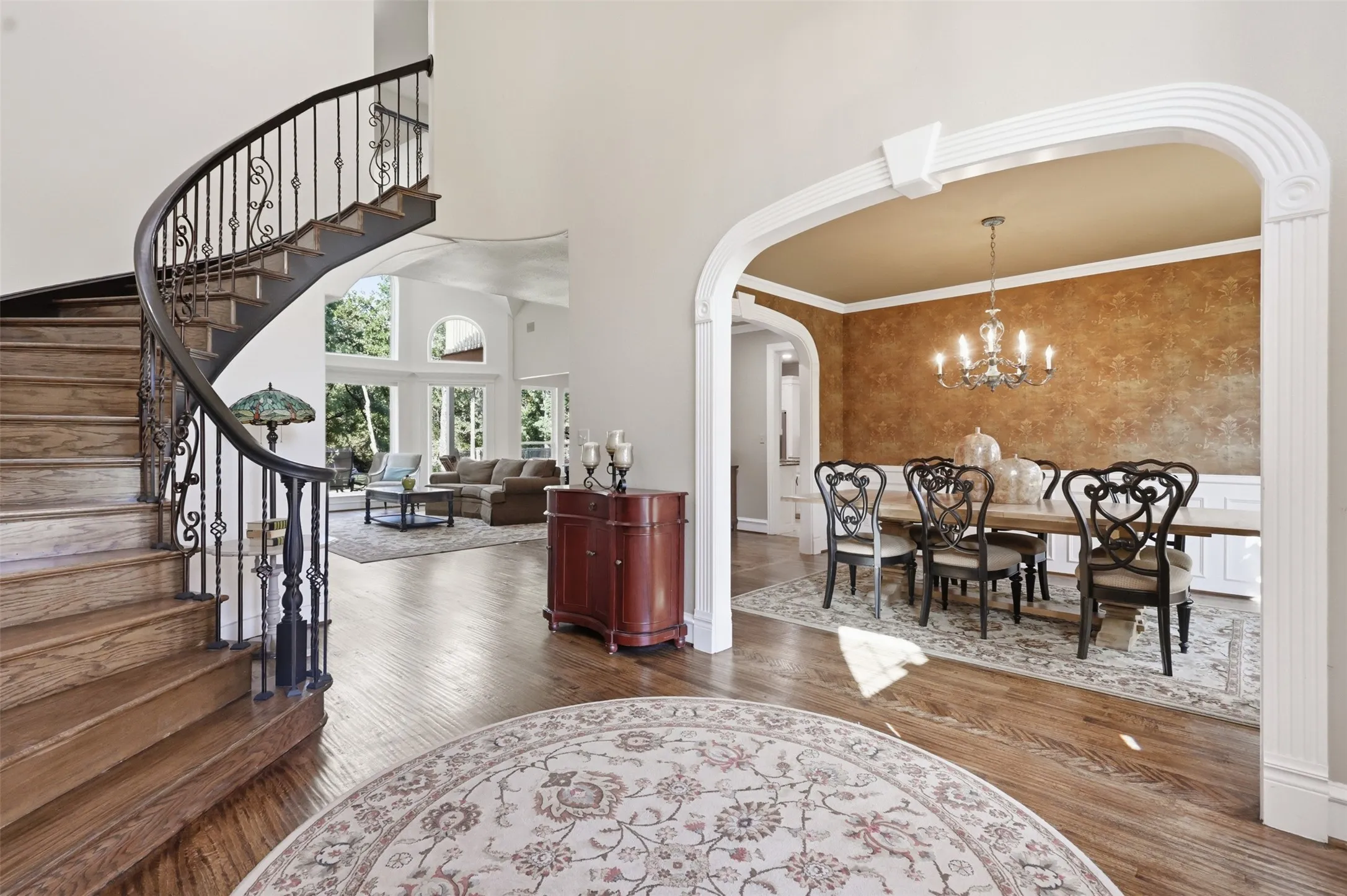 Single Family Residence For Sale in Denton County , 4005 Brooks Court, Highland Village, Texas 76226, 4 Bedroom, 3 Bathroom, 3 Garage spaces, 3,511 Sqft, built in 1996, mls#21349261, Real Estate Agent in Highland Village, Homes For Sale in Denton county, Homes For Sale in Highland Village, Realtor in Highland Village Texas, Real Estate Brokerage Independent Realty Texas, Luminita Cordes Realtor