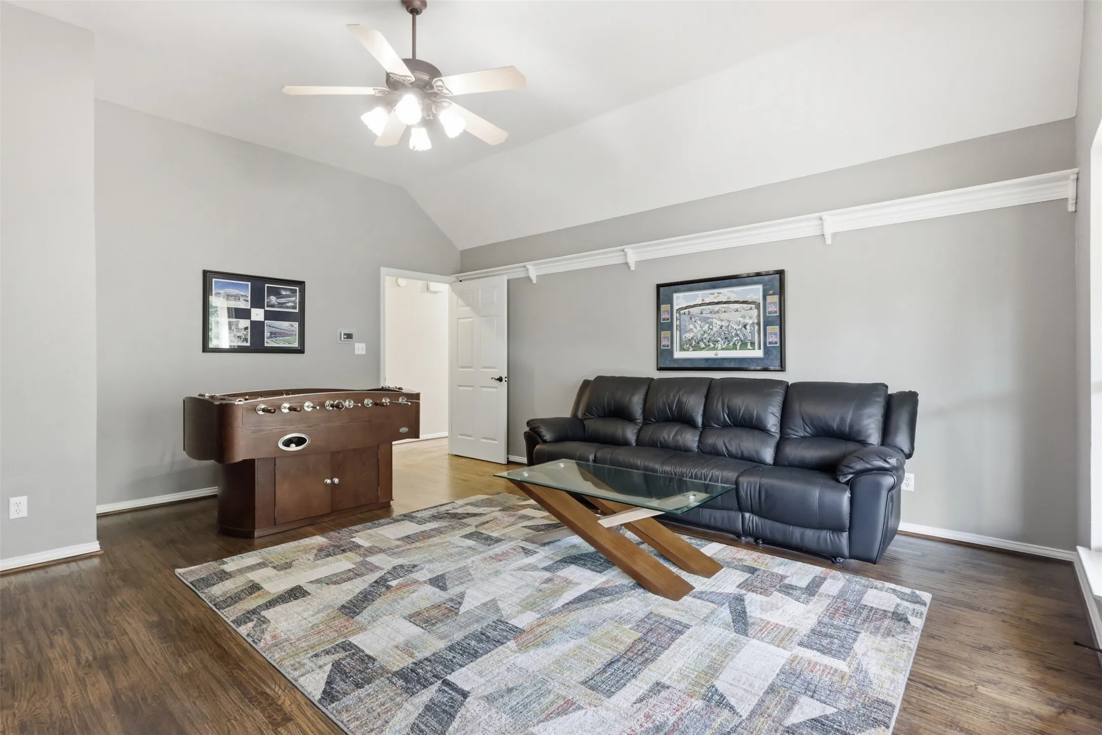 Single Family Residence For Sale in Denton County , 4005 Brooks Court, Highland Village, Texas 76226, 4 Bedroom, 3 Bathroom, 3 Garage spaces, 3,511 Sqft, built in 1996, mls#21349261, Real Estate Agent in Highland Village, Homes For Sale in Denton county, Homes For Sale in Highland Village, Realtor in Highland Village Texas, Real Estate Brokerage Independent Realty Texas, Luminita Cordes Realtor