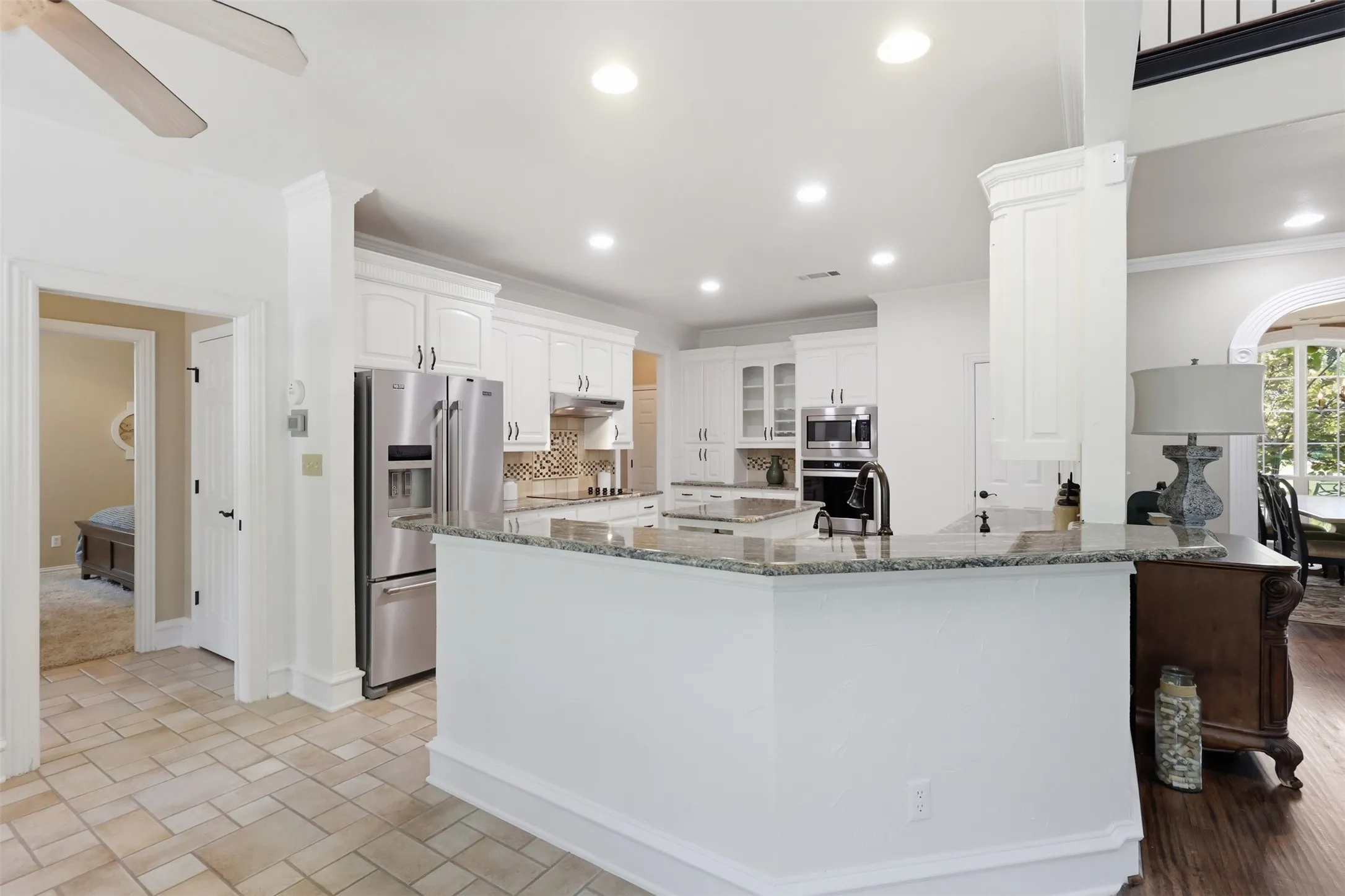 Single Family Residence For Sale in Denton County , 4005 Brooks Court, Highland Village, Texas 76226, 4 Bedroom, 3 Bathroom, 3 Garage spaces, 3,511 Sqft, built in 1996, mls#21349261, Real Estate Agent in Highland Village, Homes For Sale in Denton county, Homes For Sale in Highland Village, Realtor in Highland Village Texas, Real Estate Brokerage Independent Realty Texas, Luminita Cordes Realtor