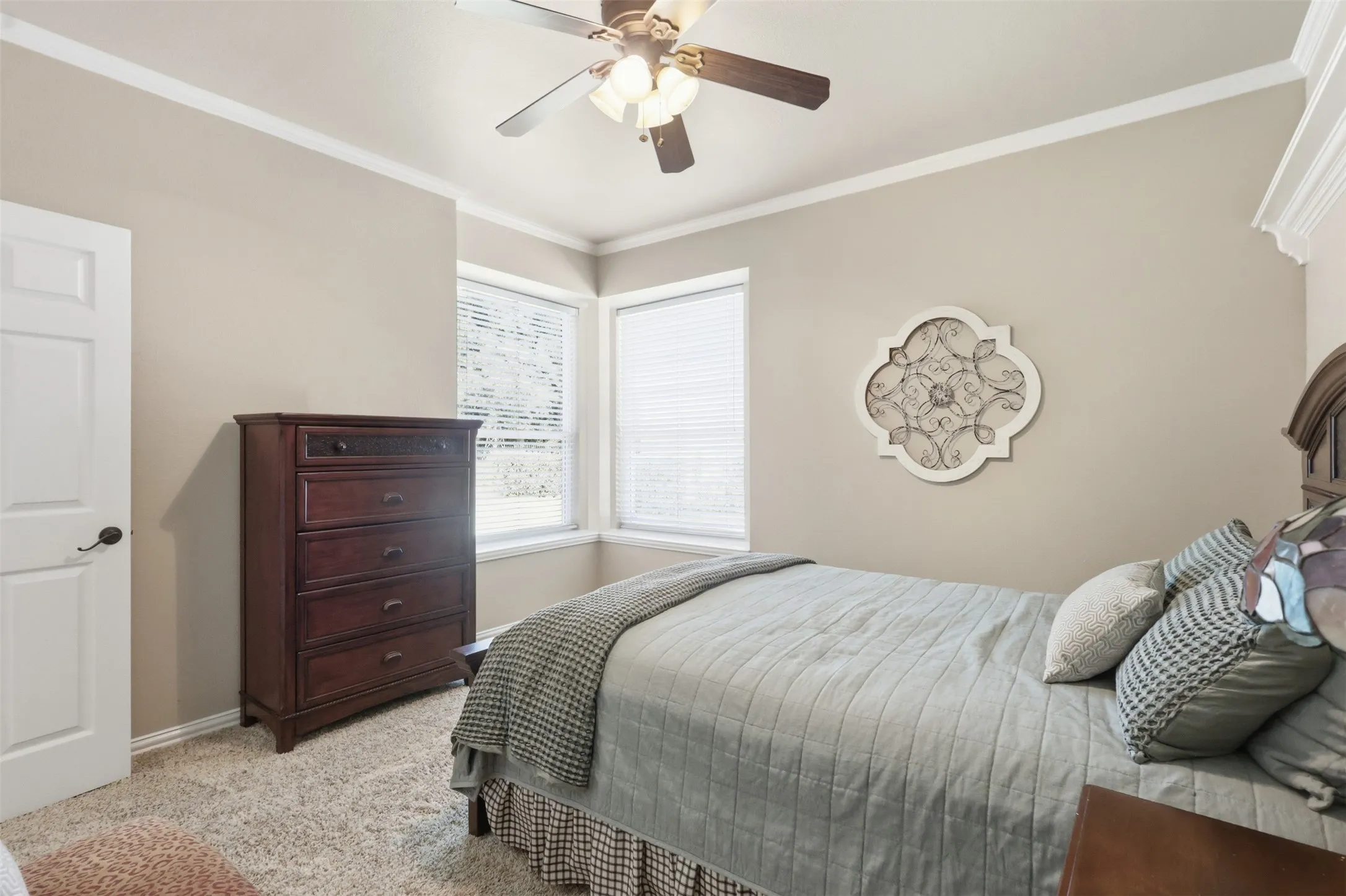 Single Family Residence For Sale in Denton County , 4005 Brooks Court, Highland Village, Texas 76226, 4 Bedroom, 3 Bathroom, 3 Garage spaces, 3,511 Sqft, built in 1996, mls#21349261, Real Estate Agent in Highland Village, Homes For Sale in Denton county, Homes For Sale in Highland Village, Realtor in Highland Village Texas, Real Estate Brokerage Independent Realty Texas, Luminita Cordes Realtor