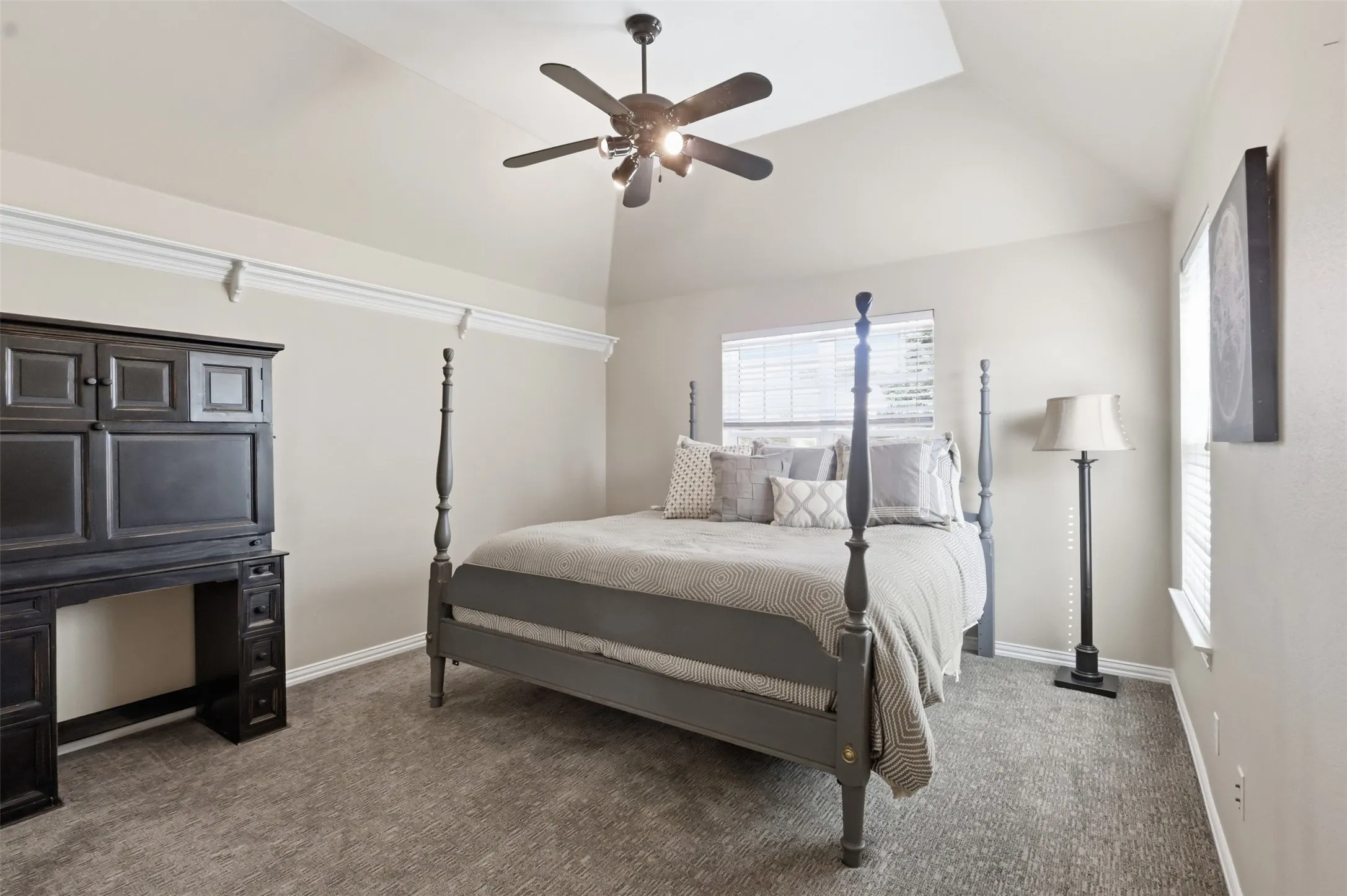 Single Family Residence For Sale in Denton County , 4005 Brooks Court, Highland Village, Texas 76226, 4 Bedroom, 3 Bathroom, 3 Garage spaces, 3,511 Sqft, built in 1996, mls#21349261, Real Estate Agent in Highland Village, Homes For Sale in Denton county, Homes For Sale in Highland Village, Realtor in Highland Village Texas, Real Estate Brokerage Independent Realty Texas, Luminita Cordes Realtor