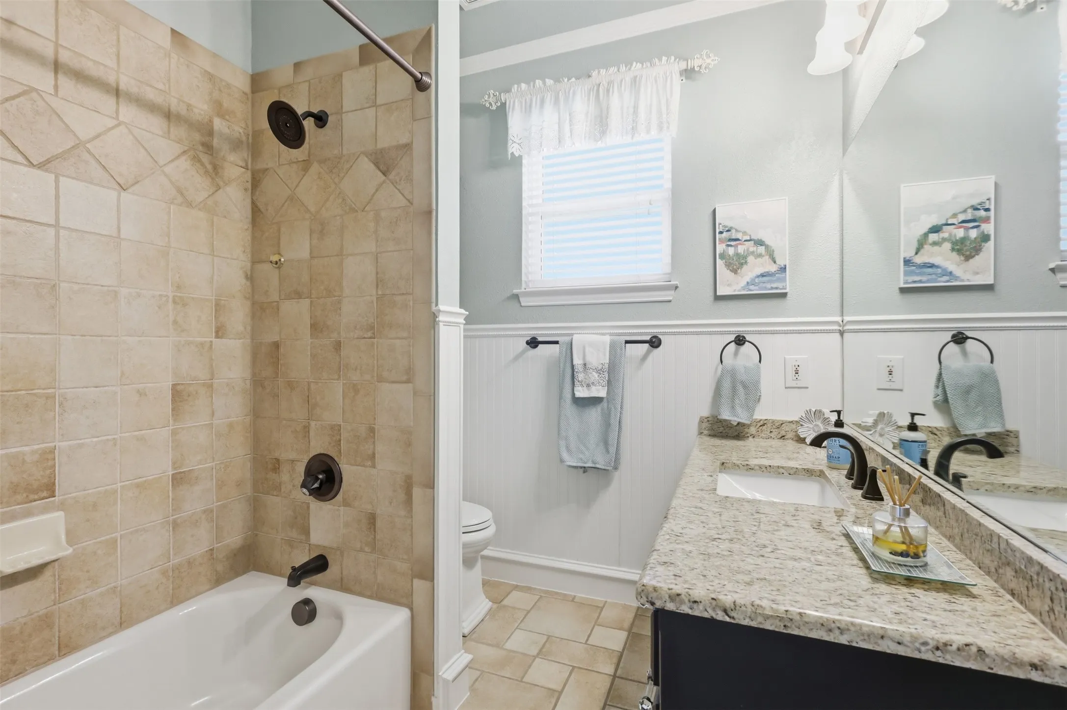 Single Family Residence For Sale in Denton County , 4005 Brooks Court, Highland Village, Texas 76226, 4 Bedroom, 3 Bathroom, 3 Garage spaces, 3,511 Sqft, built in 1996, mls#21349261, Real Estate Agent in Highland Village, Homes For Sale in Denton county, Homes For Sale in Highland Village, Realtor in Highland Village Texas, Real Estate Brokerage Independent Realty Texas, Luminita Cordes Realtor