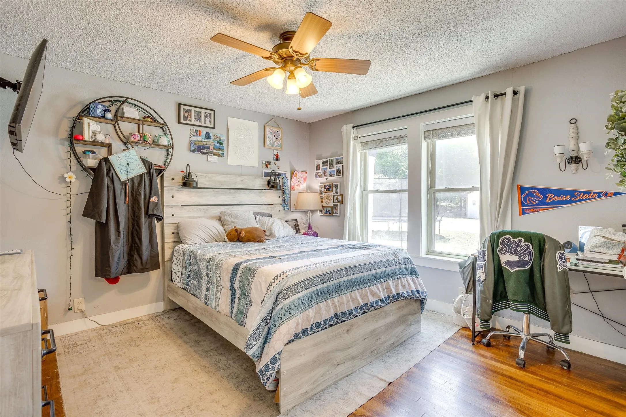 Single Family Residence For Sale in Parker County , 13800 Llano Drive, Weatherford, Texas 76087, 3 Bedroom, 2 Bathroom, 2 Garage spaces, 2,086 Sqft, built in 1920, mls#21337145, Real Estate Agent in Weatherford, Homes For Sale in Parker county, Homes For Sale in Weatherford, Realtor in Weatherford Texas, Real Estate Brokerage Independent Realty Texas, Luminita Cordes Realtor