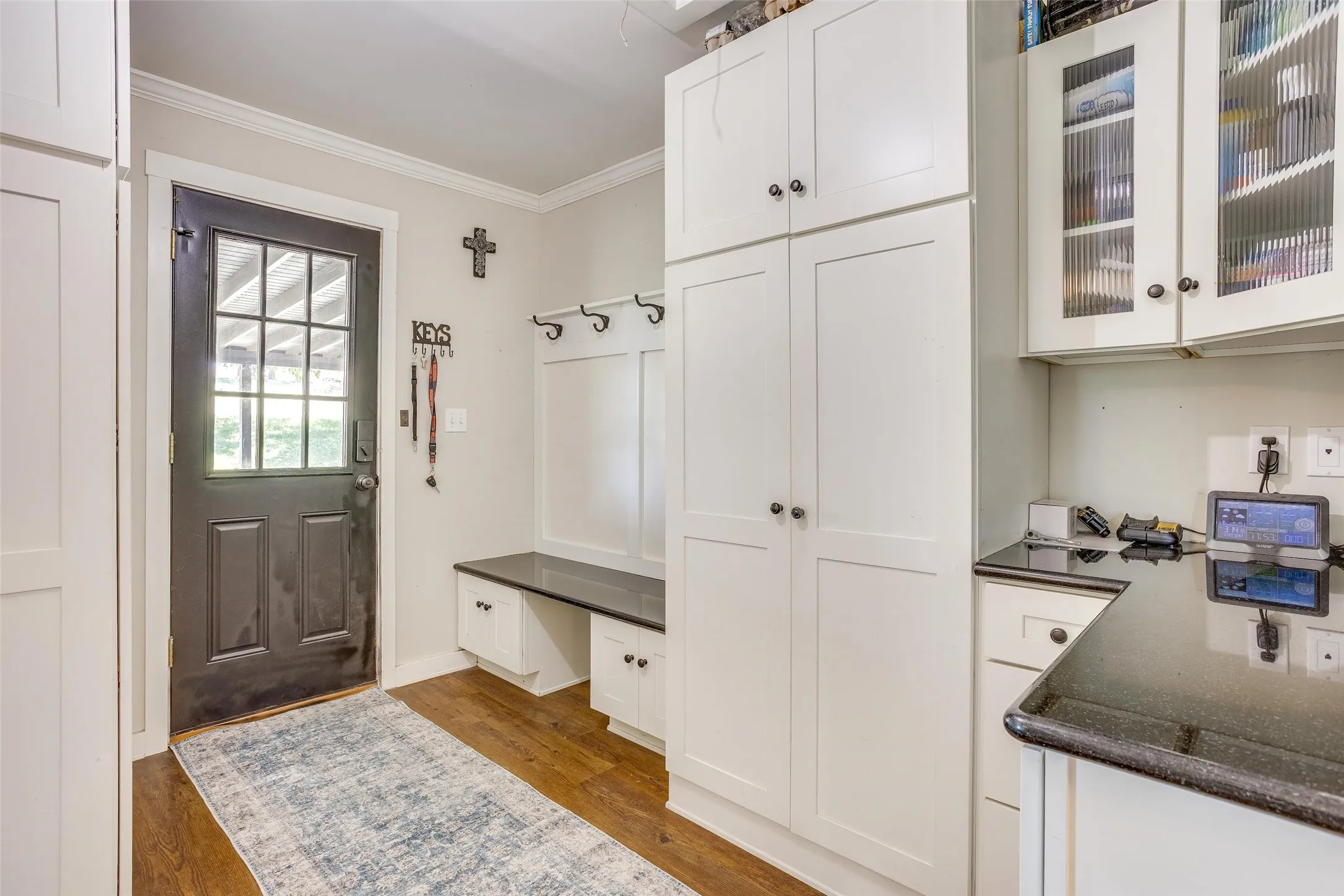 Single Family Residence For Sale in Parker County , 13800 Llano Drive, Weatherford, Texas 76087, 3 Bedroom, 2 Bathroom, 2 Garage spaces, 2,086 Sqft, built in 1920, mls#21337145, Real Estate Agent in Weatherford, Homes For Sale in Parker county, Homes For Sale in Weatherford, Realtor in Weatherford Texas, Real Estate Brokerage Independent Realty Texas, Luminita Cordes Realtor