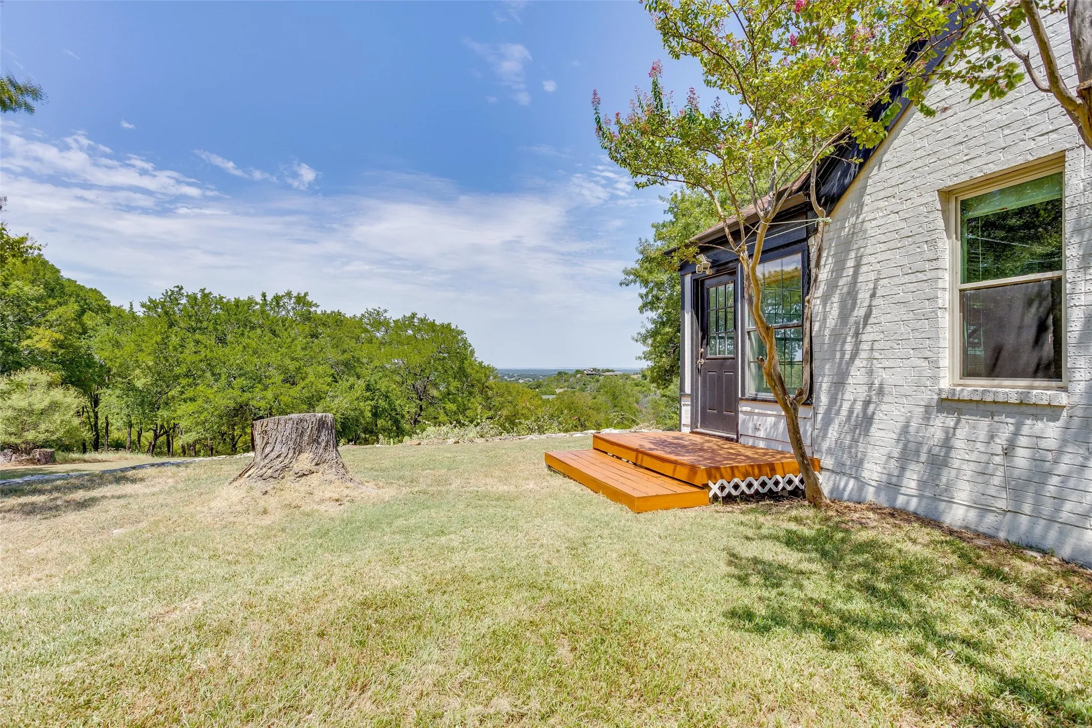 Single Family Residence For Sale in Parker County , 13800 Llano Drive, Weatherford, Texas 76087, 3 Bedroom, 2 Bathroom, 2 Garage spaces, 2,086 Sqft, built in 1920, mls#21337145, Real Estate Agent in Weatherford, Homes For Sale in Parker county, Homes For Sale in Weatherford, Realtor in Weatherford Texas, Real Estate Brokerage Independent Realty Texas, Luminita Cordes Realtor