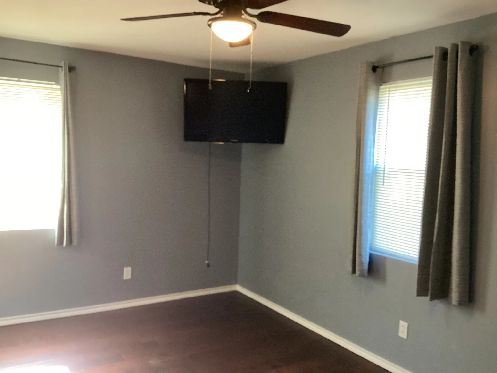 Single Family Residence For Rent in Tarrant County , 776 Ponderosa Drive, Hurst, Texas 76053, 3 Bedroom, 2 Bathroom, 2 Garage spaces, 1,100 Sqft, built in 1961, mls#21356605, Real Estate Agent in Hurst, Homes For Rent in Tarrant county, Homes For Rent in Hurst, Realtor in Hurst Texas, Real Estate Brokerage Independent Realty Texas, Luminita Cordes Realtor