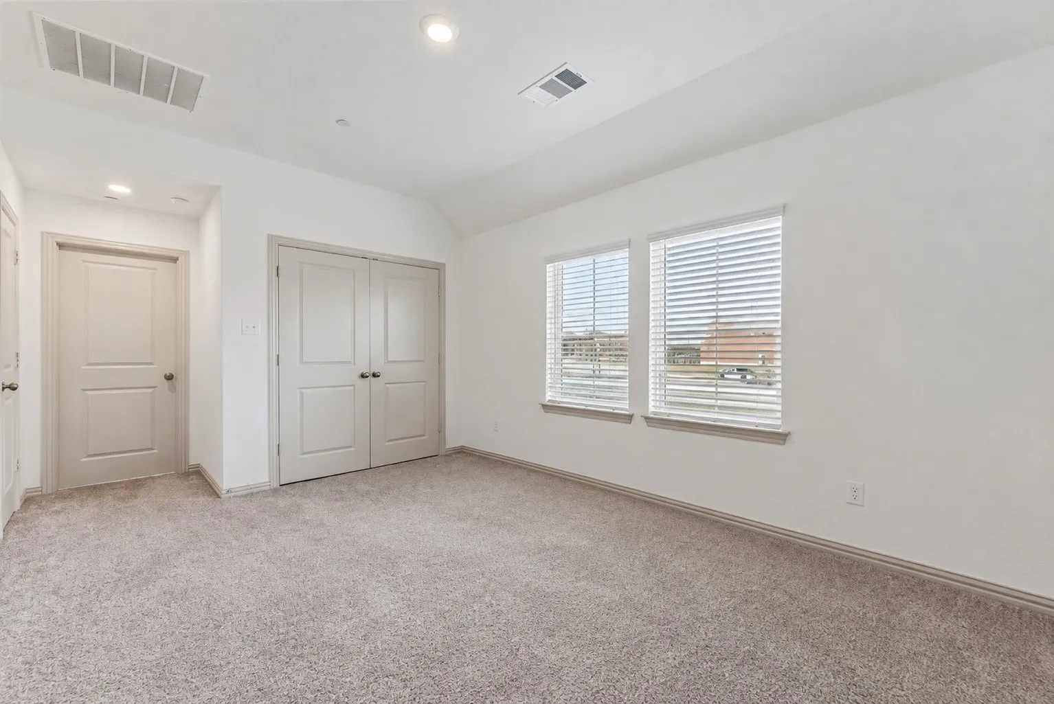 Townhouse For Sale in Tarrant County , 5103 Community Street, Haltom City, Texas 76117, 3 Bedroom, 3 Bathroom, 2 Garage spaces, 1,816 Sqft, built in 2023, mls#21356872, Real Estate Agent in Haltom City, Homes For Sale in Tarrant county, Homes For Sale in Haltom City, Realtor in Haltom City Texas, Real Estate Brokerage Independent Realty Texas, Luminita Cordes Realtor