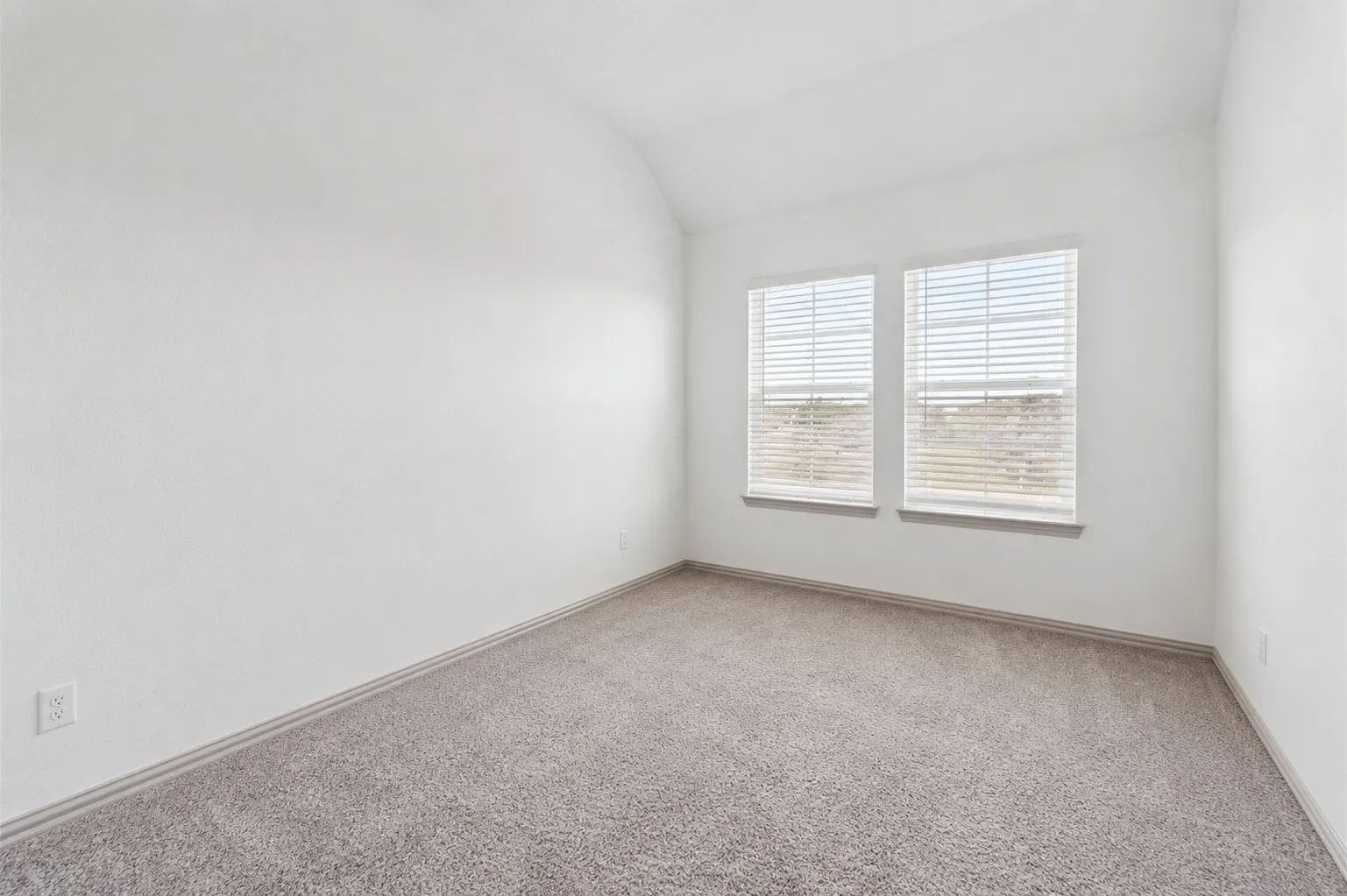 Townhouse For Sale in Tarrant County , 5103 Community Street, Haltom City, Texas 76117, 3 Bedroom, 3 Bathroom, 2 Garage spaces, 1,816 Sqft, built in 2023, mls#21356872, Real Estate Agent in Haltom City, Homes For Sale in Tarrant county, Homes For Sale in Haltom City, Realtor in Haltom City Texas, Real Estate Brokerage Independent Realty Texas, Luminita Cordes Realtor