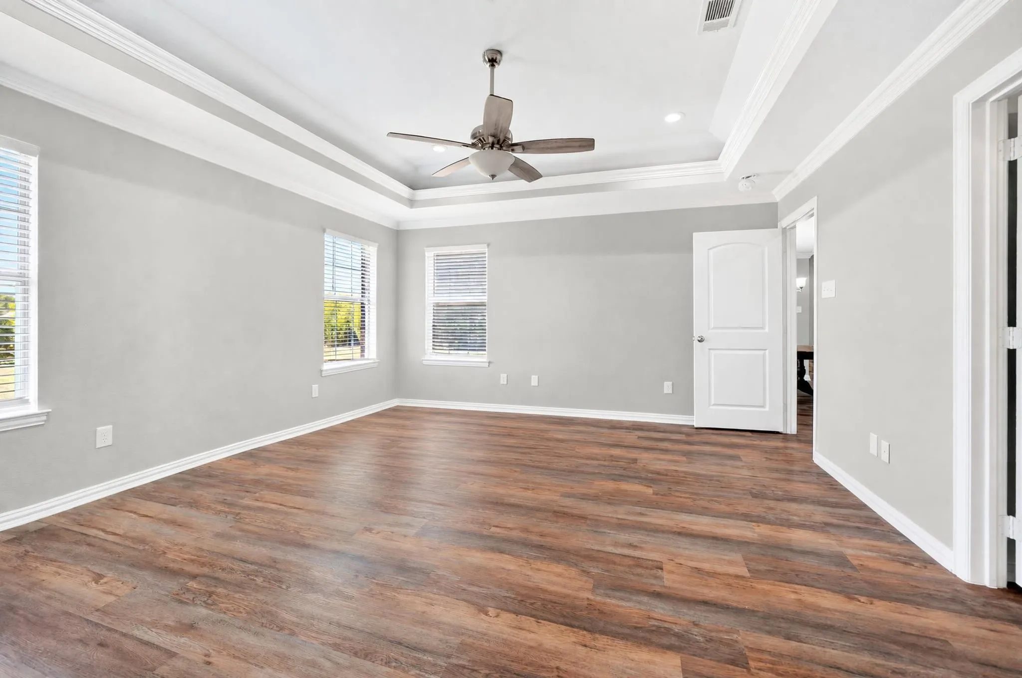 Single Family Residence For Sale in Rockwall County , 118 Haley Drive, Fate, Texas 75189, 3 Bedroom, 3 Bathroom, 2 Garage spaces, 2,214 Sqft, built in 2006, mls#21356732, Real Estate Agent in Fate, Homes For Sale in Rockwall county, Homes For Sale in Fate, Realtor in Fate Texas, Real Estate Brokerage Independent Realty Texas, Luminita Cordes Realtor