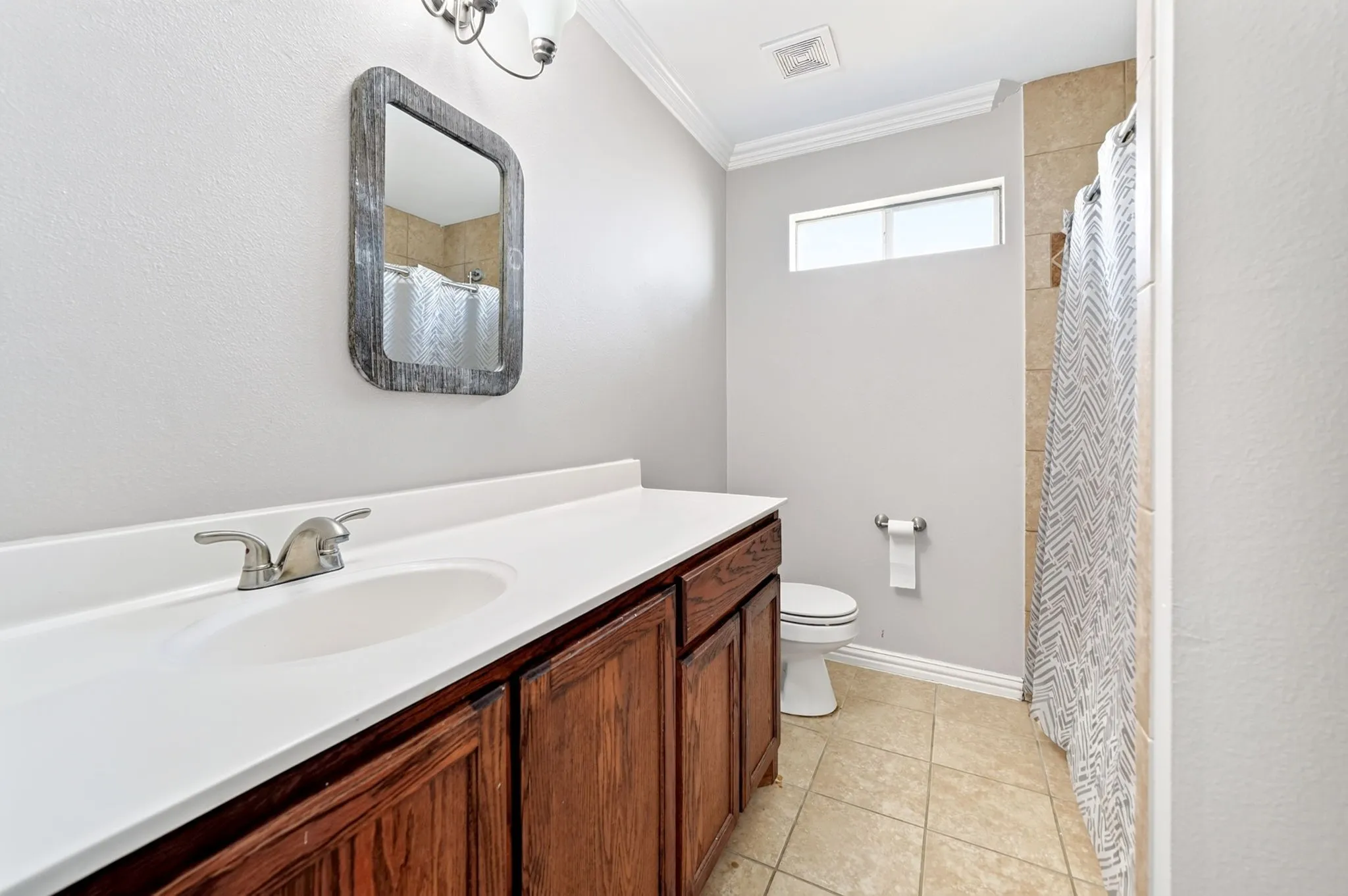 Single Family Residence For Sale in Rockwall County , 118 Haley Drive, Fate, Texas 75189, 3 Bedroom, 3 Bathroom, 2 Garage spaces, 2,214 Sqft, built in 2006, mls#21356732, Real Estate Agent in Fate, Homes For Sale in Rockwall county, Homes For Sale in Fate, Realtor in Fate Texas, Real Estate Brokerage Independent Realty Texas, Luminita Cordes Realtor