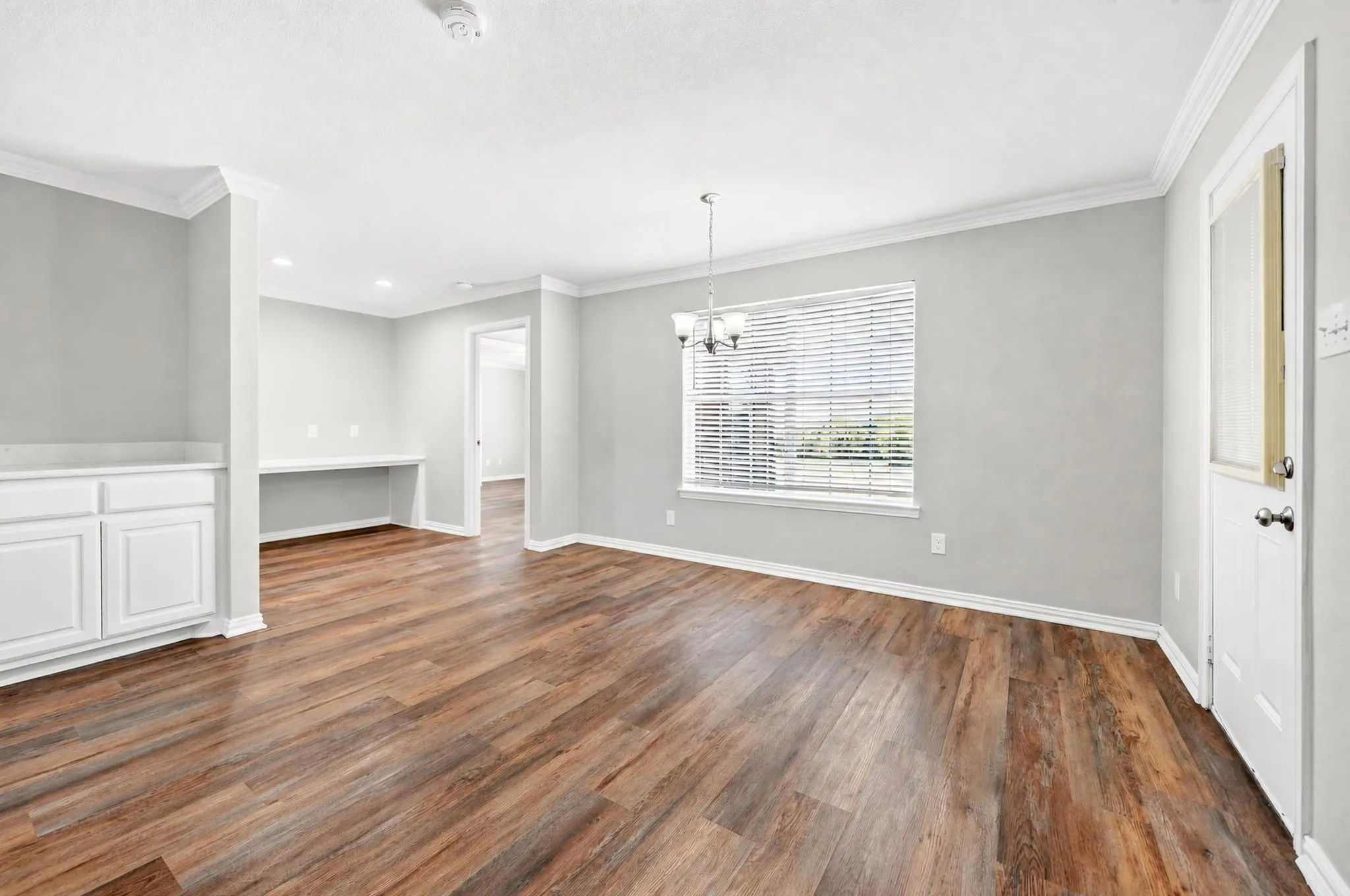 Single Family Residence For Sale in Rockwall County , 118 Haley Drive, Fate, Texas 75189, 3 Bedroom, 3 Bathroom, 2 Garage spaces, 2,214 Sqft, built in 2006, mls#21356732, Real Estate Agent in Fate, Homes For Sale in Rockwall county, Homes For Sale in Fate, Realtor in Fate Texas, Real Estate Brokerage Independent Realty Texas, Luminita Cordes Realtor