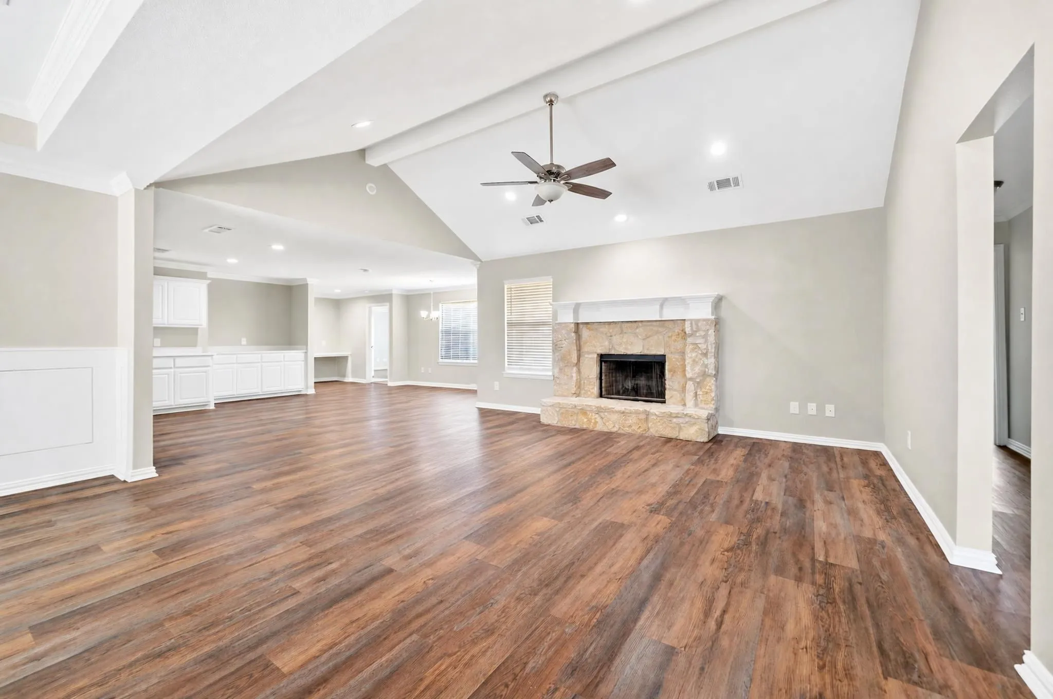 Single Family Residence For Sale in Rockwall County , 118 Haley Drive, Fate, Texas 75189, 3 Bedroom, 3 Bathroom, 2 Garage spaces, 2,214 Sqft, built in 2006, mls#21356732, Real Estate Agent in Fate, Homes For Sale in Rockwall county, Homes For Sale in Fate, Realtor in Fate Texas, Real Estate Brokerage Independent Realty Texas, Luminita Cordes Realtor