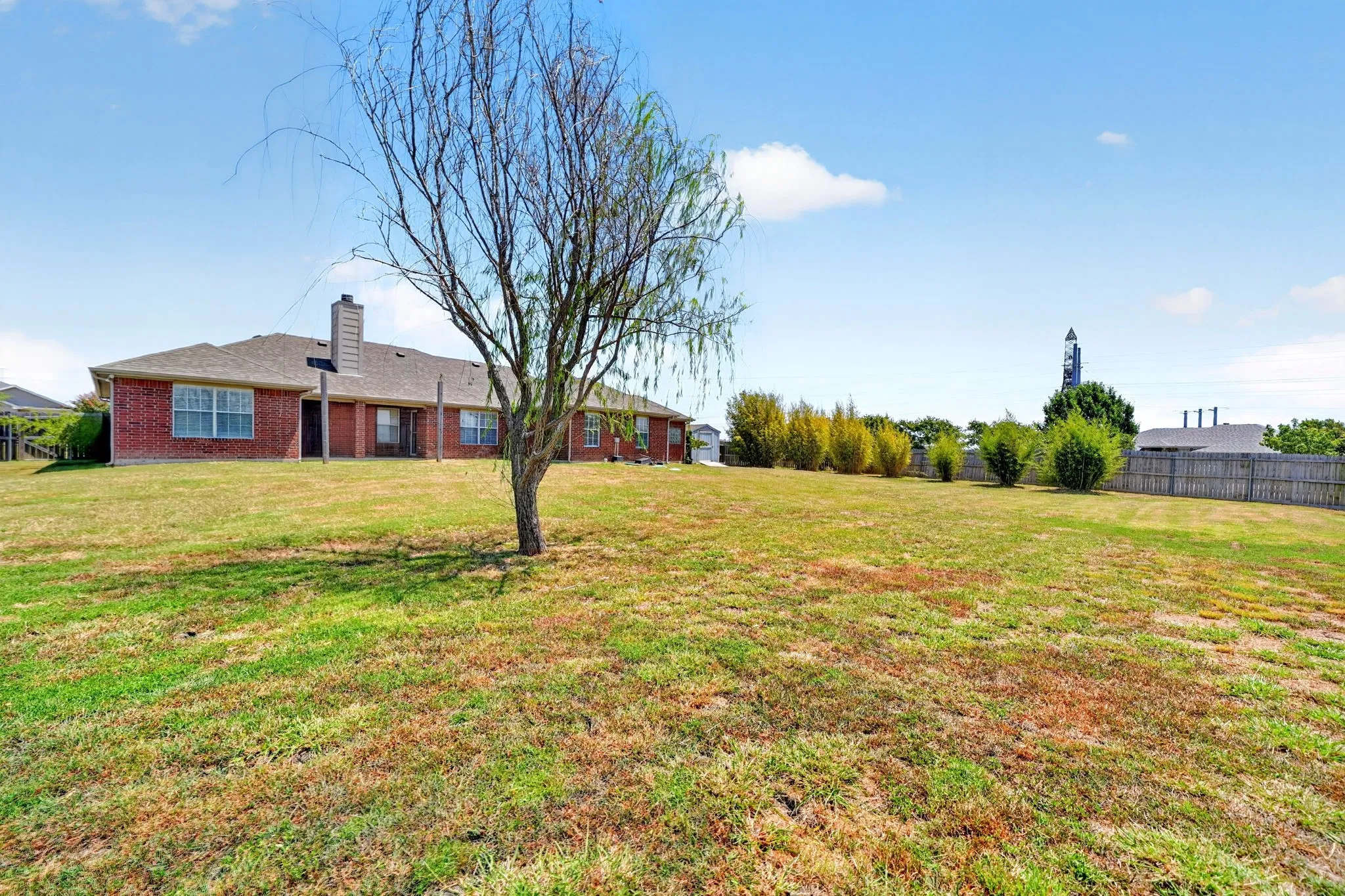 Single Family Residence For Sale in Rockwall County , 118 Haley Drive, Fate, Texas 75189, 3 Bedroom, 3 Bathroom, 2 Garage spaces, 2,214 Sqft, built in 2006, mls#21356732, Real Estate Agent in Fate, Homes For Sale in Rockwall county, Homes For Sale in Fate, Realtor in Fate Texas, Real Estate Brokerage Independent Realty Texas, Luminita Cordes Realtor