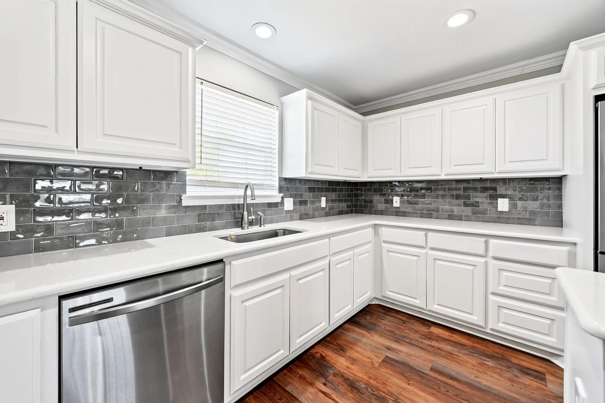 Single Family Residence For Sale in Rockwall County , 118 Haley Drive, Fate, Texas 75189, 3 Bedroom, 3 Bathroom, 2 Garage spaces, 2,214 Sqft, built in 2006, mls#21356732, Real Estate Agent in Fate, Homes For Sale in Rockwall county, Homes For Sale in Fate, Realtor in Fate Texas, Real Estate Brokerage Independent Realty Texas, Luminita Cordes Realtor
