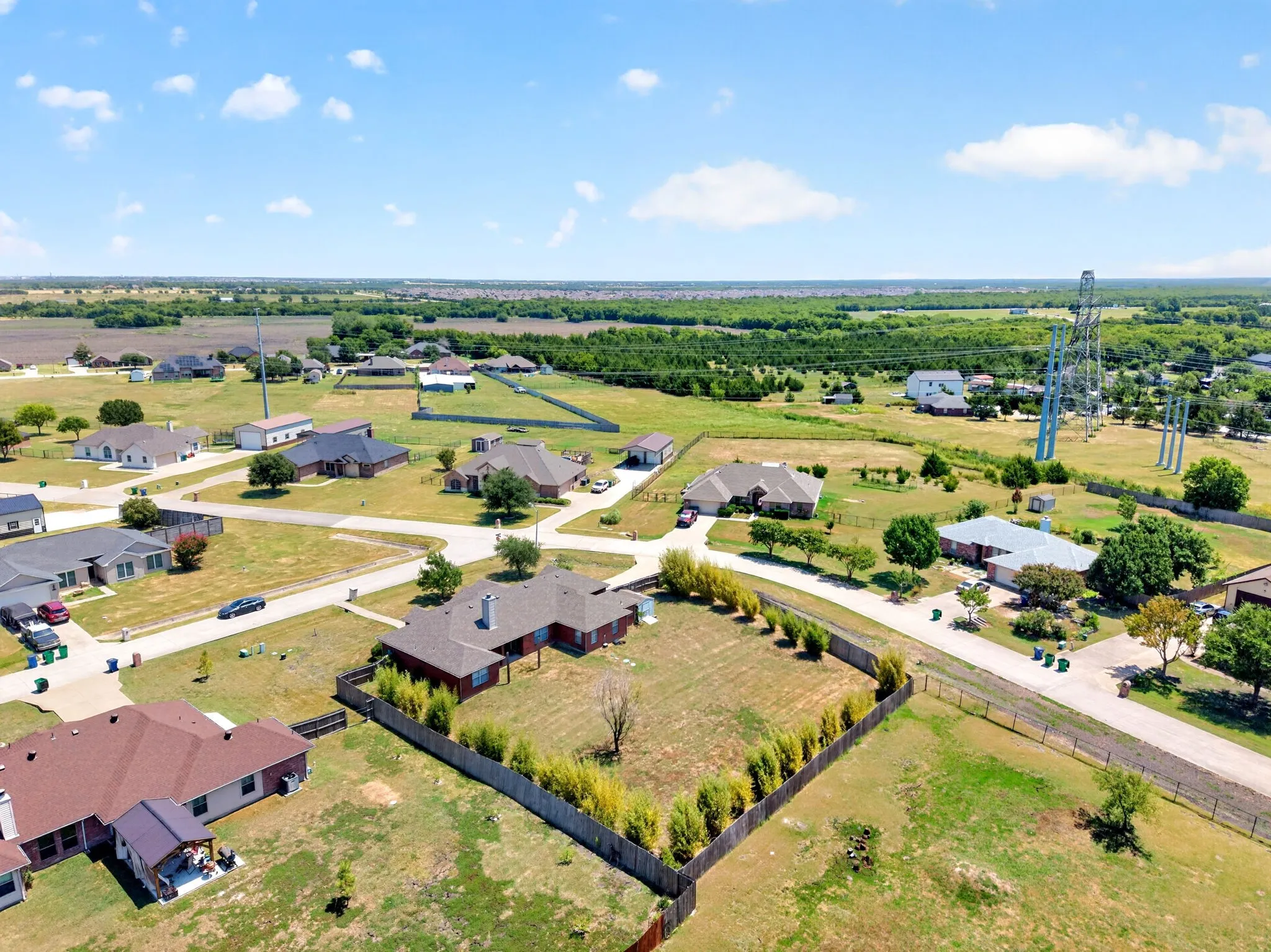 Single Family Residence For Sale in Rockwall County , 118 Haley Drive, Fate, Texas 75189, 3 Bedroom, 3 Bathroom, 2 Garage spaces, 2,214 Sqft, built in 2006, mls#21356732, Real Estate Agent in Fate, Homes For Sale in Rockwall county, Homes For Sale in Fate, Realtor in Fate Texas, Real Estate Brokerage Independent Realty Texas, Luminita Cordes Realtor